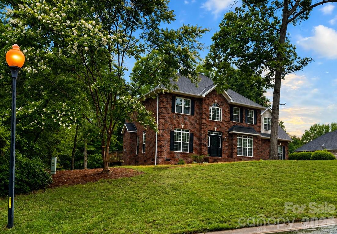 1914 Grigg Lane — Waxhaw
