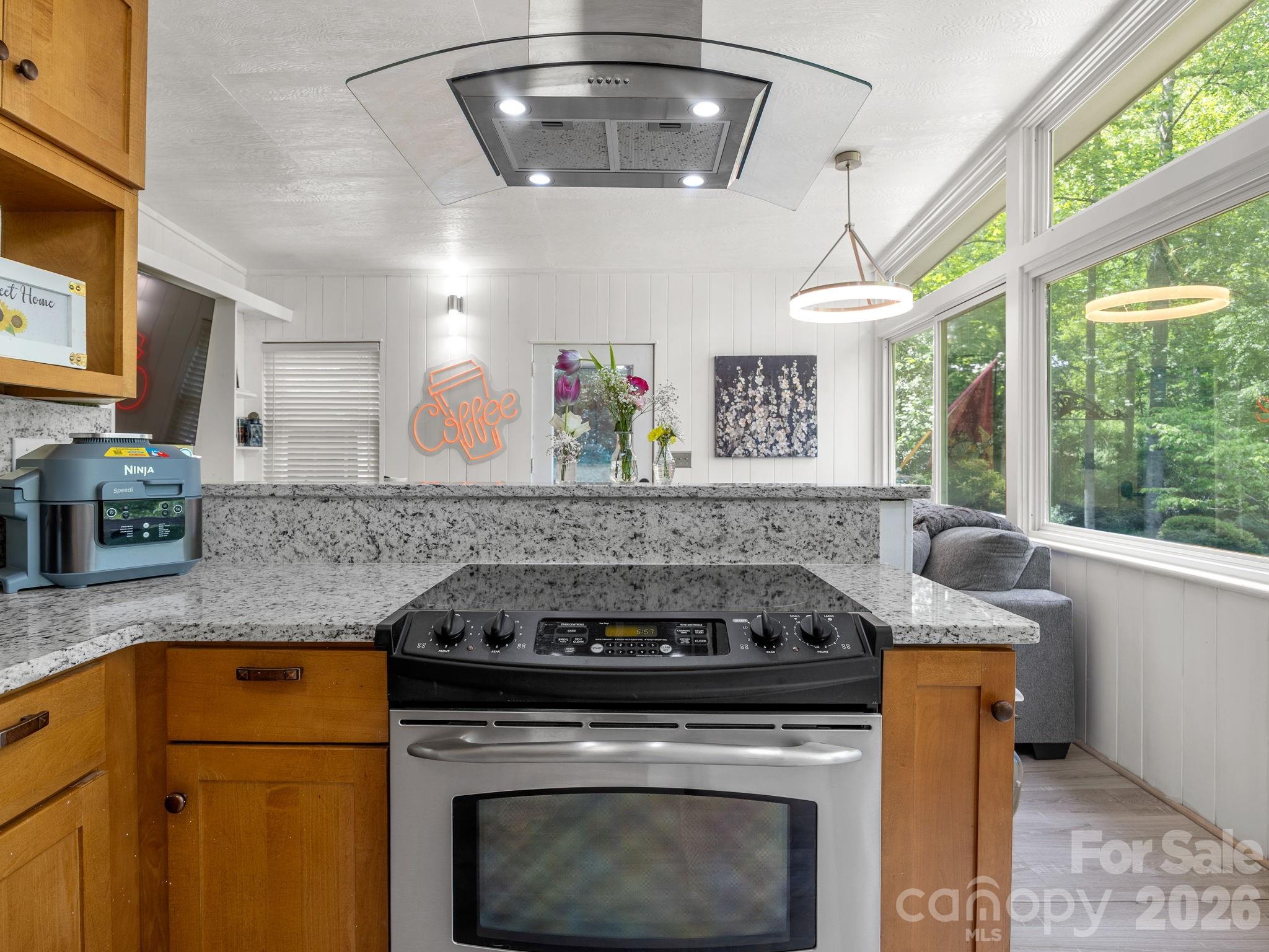 41 Red Bird Road — Tryon