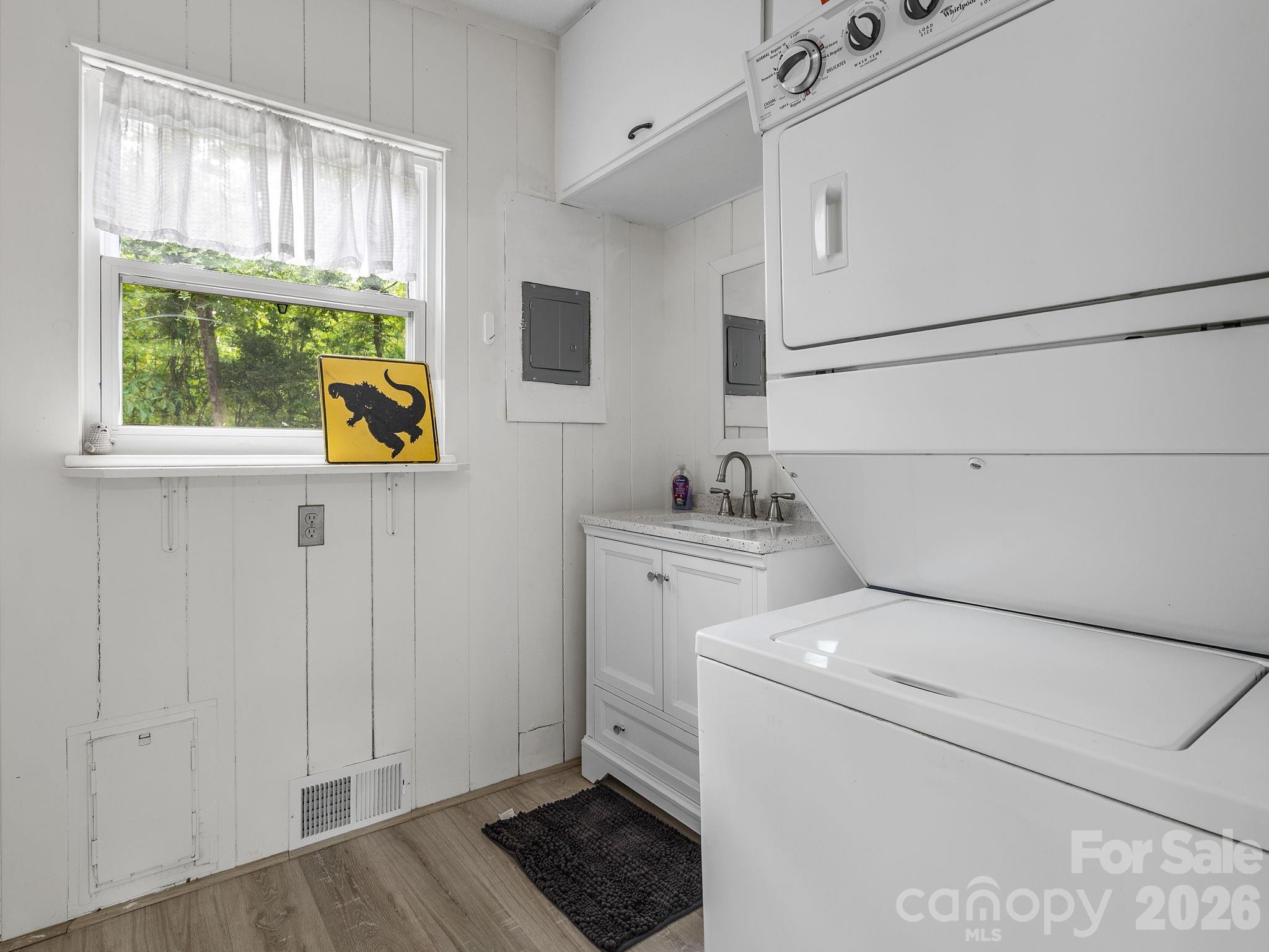 41 Red Bird Road — Tryon