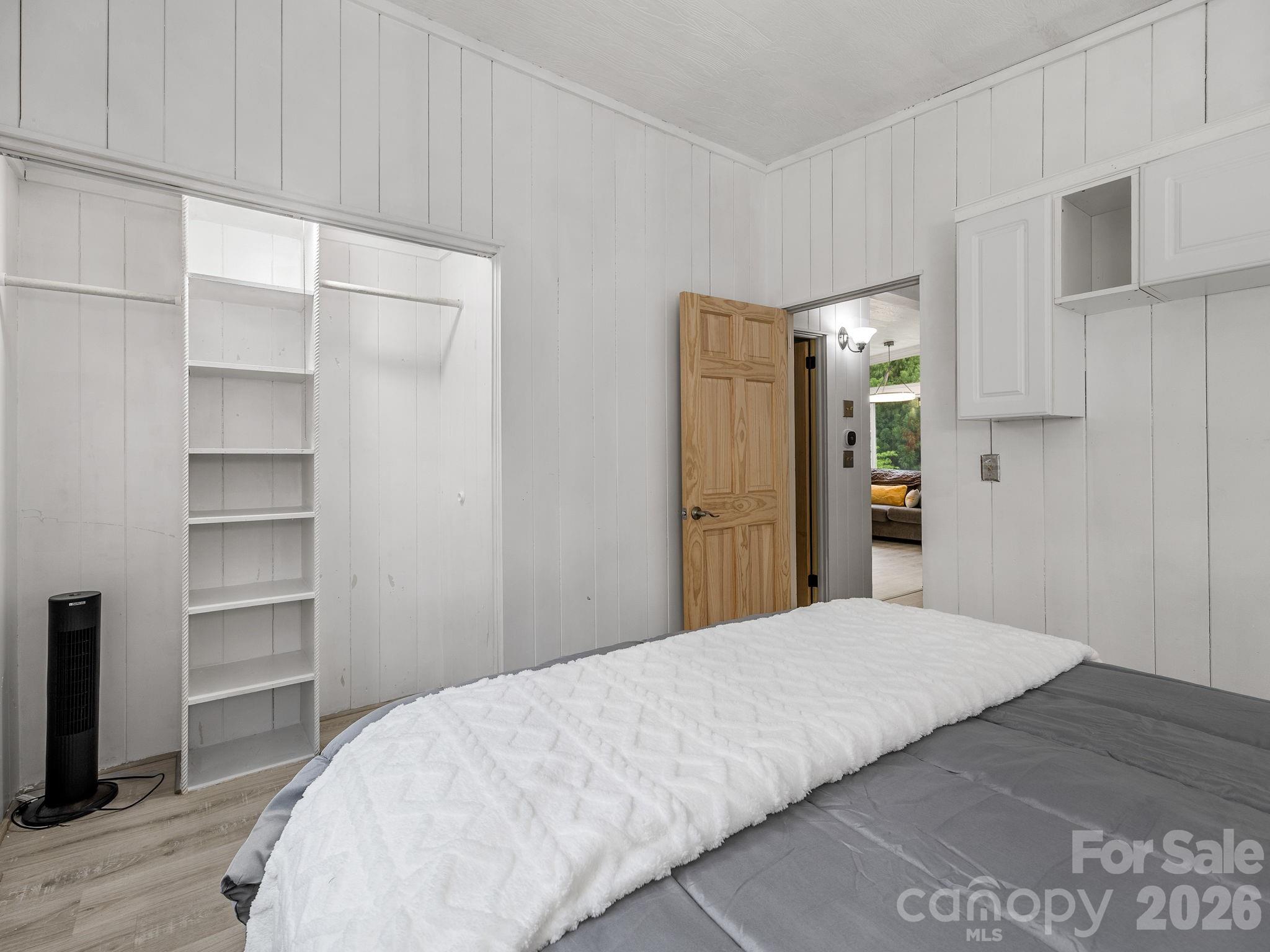 41 Red Bird Road — Tryon