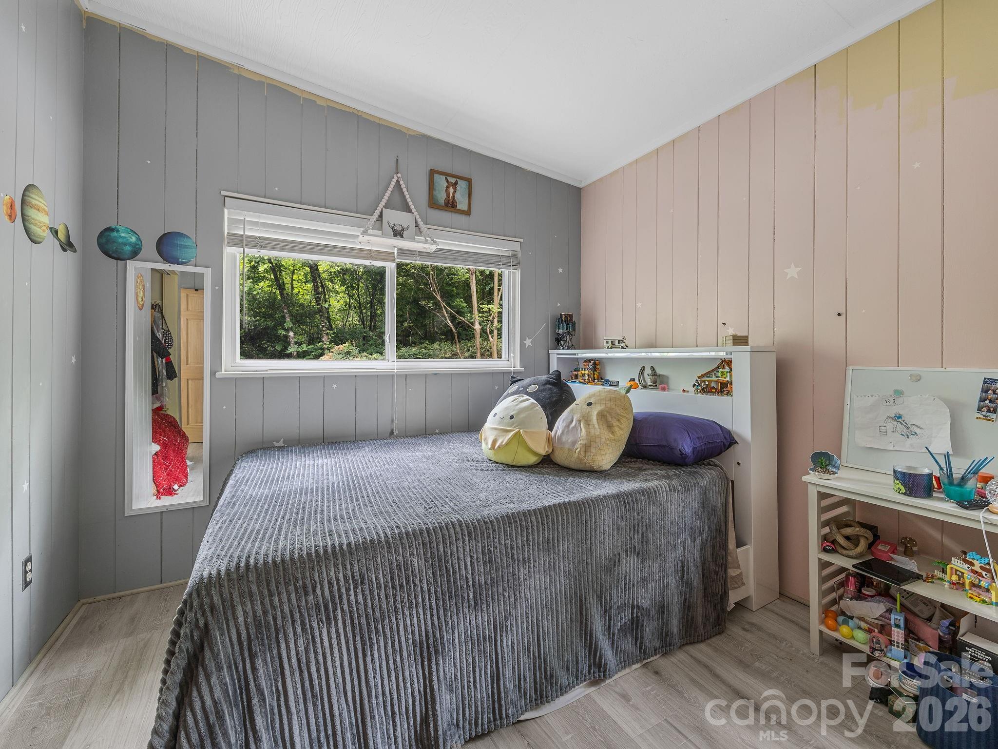 41 Red Bird Road — Tryon