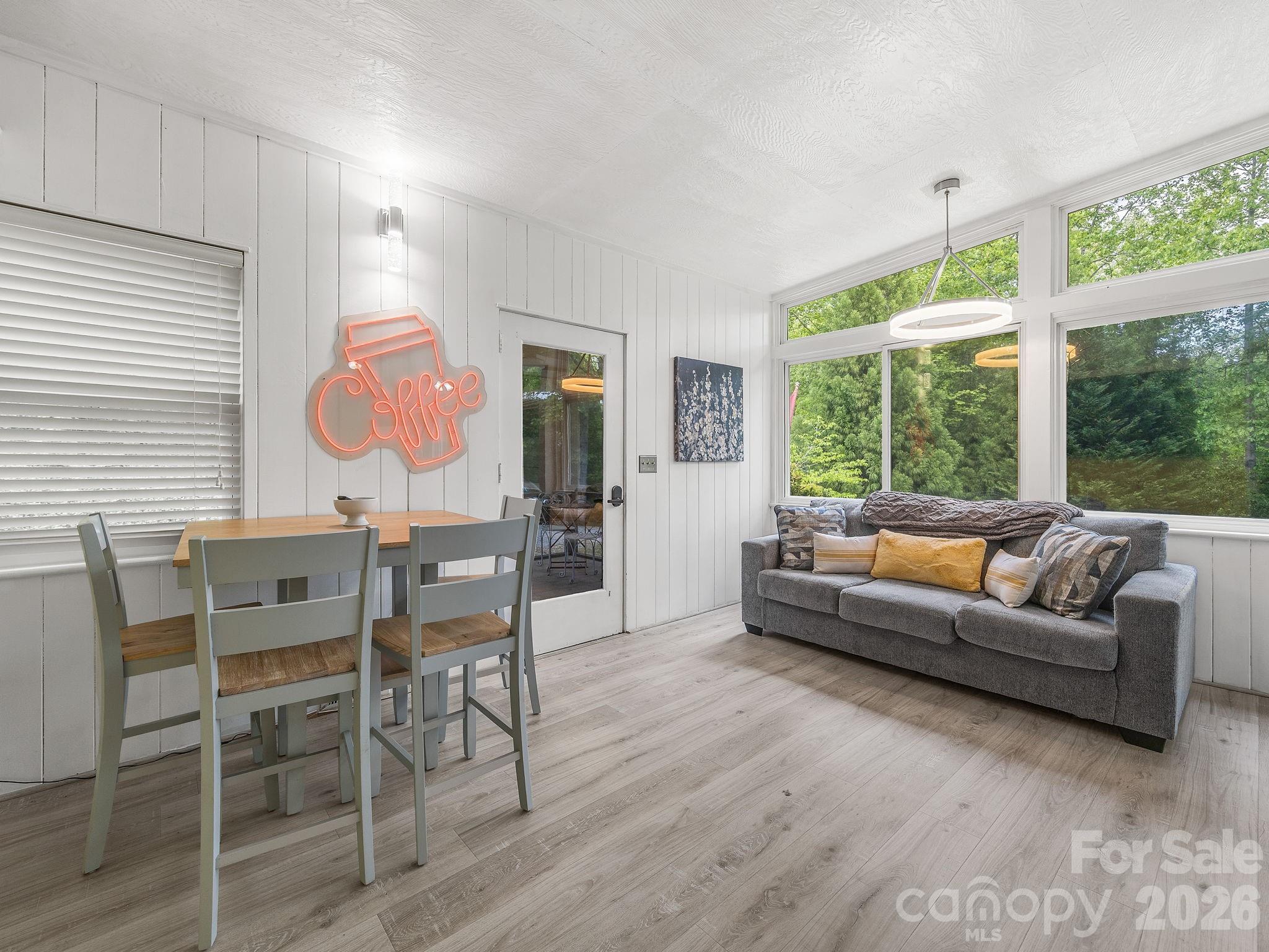 41 Red Bird Road — Tryon