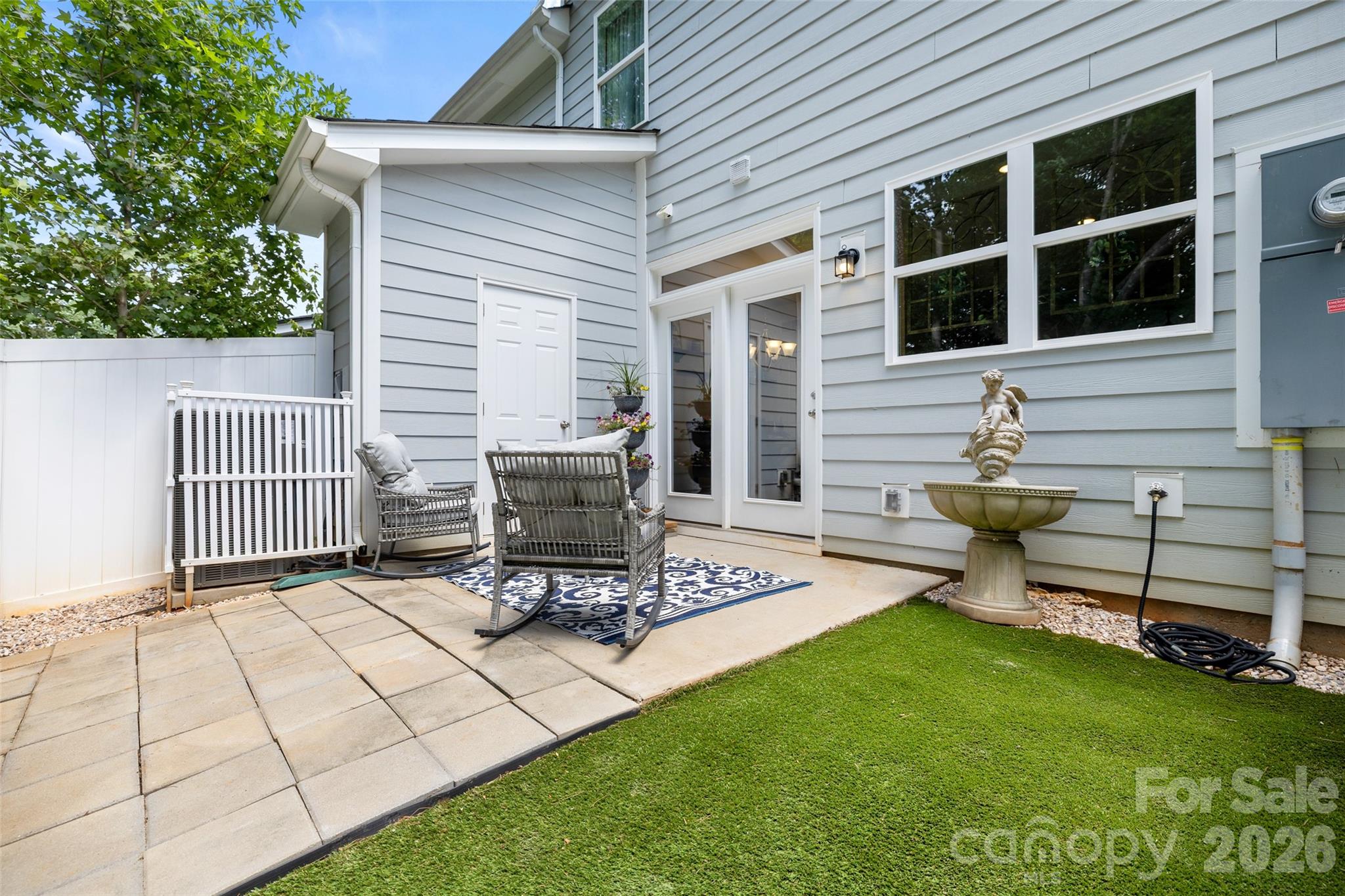 1028 Beatty Woods Drive — Belmont