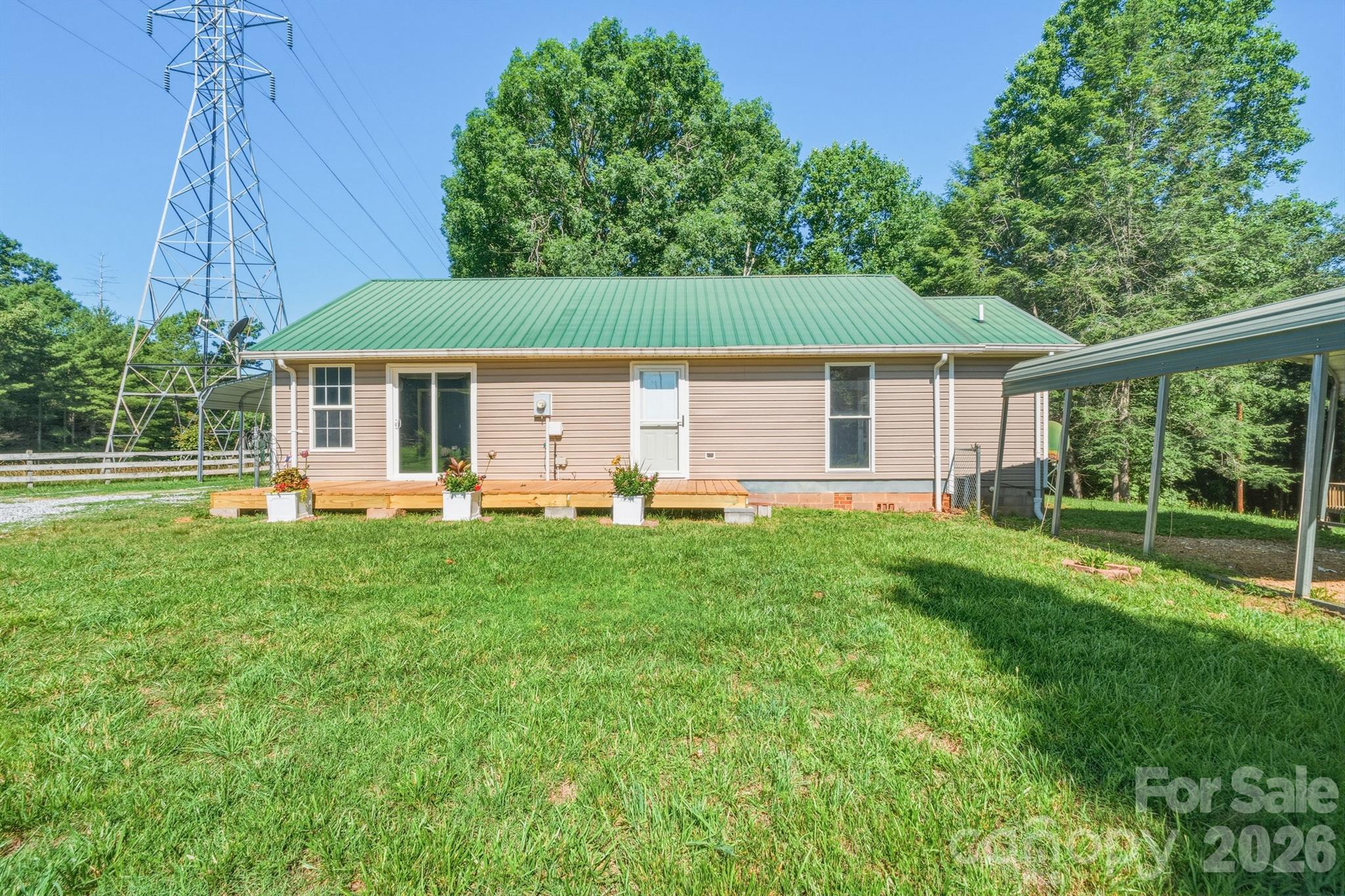 547 Pea Ridge Street — Morganton