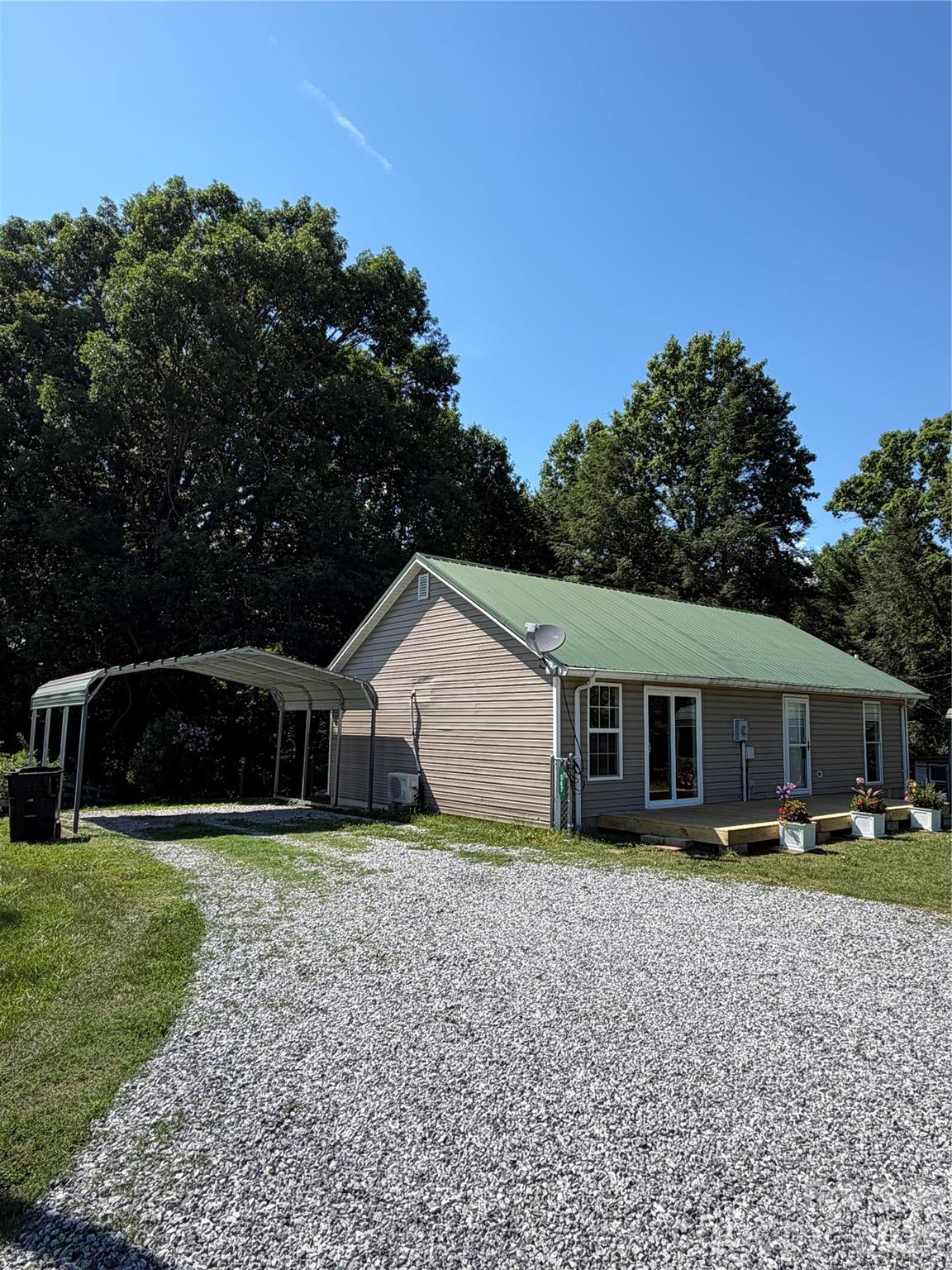 547 Pea Ridge Street — Morganton