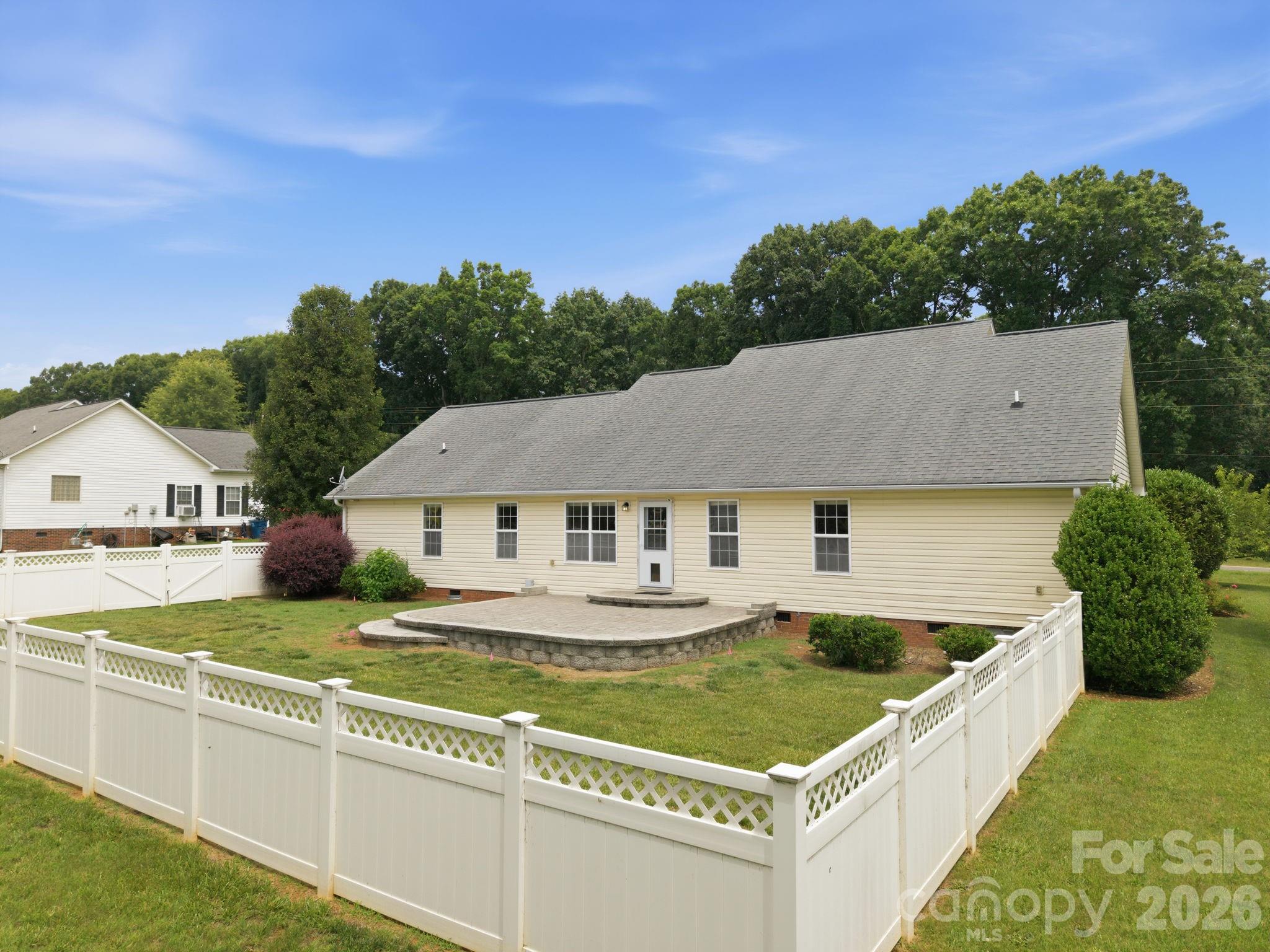 210 Jane Sowers Road — Statesville