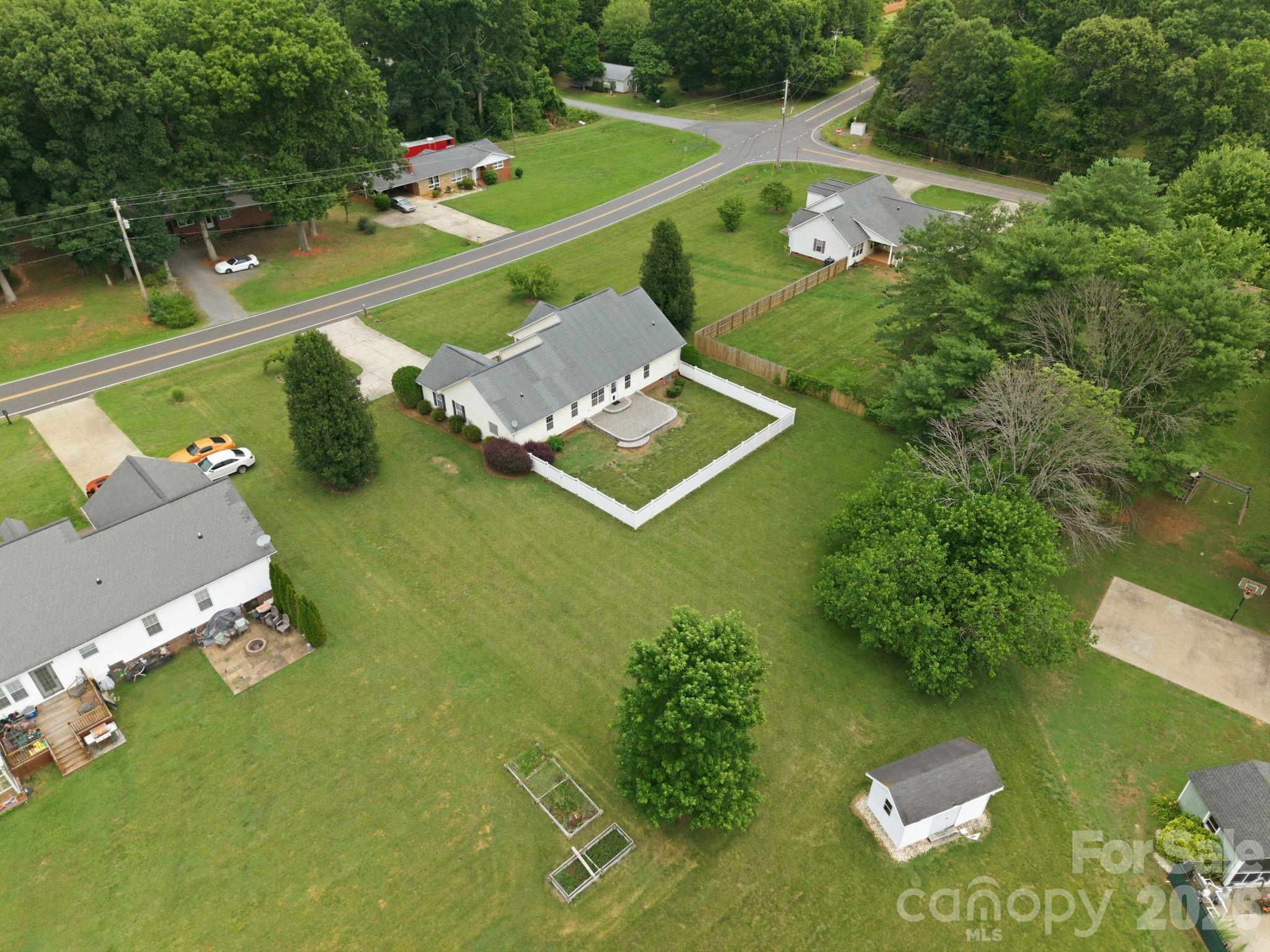 210 Jane Sowers Road — Statesville