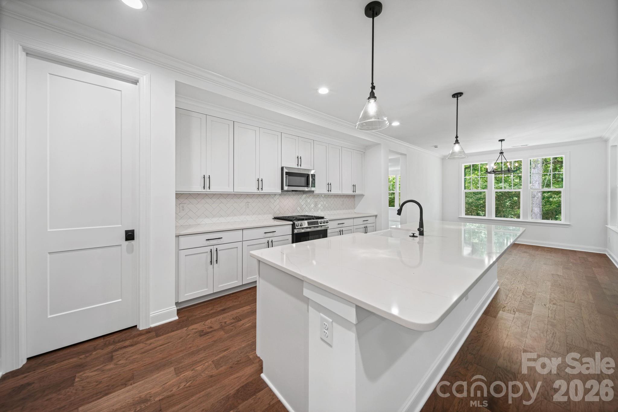4024 Red Hill Way — Denver