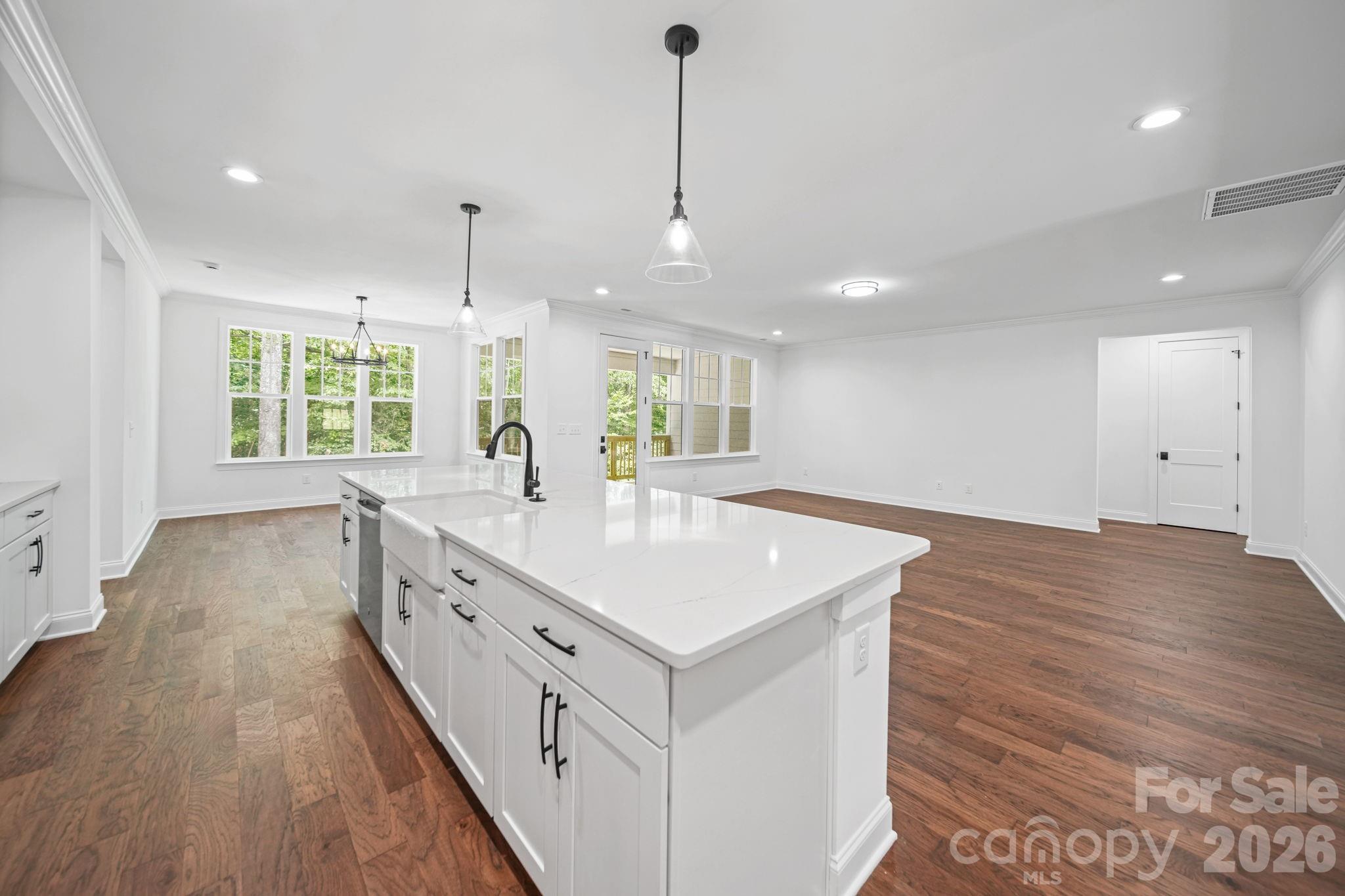 4024 Red Hill Way — Denver