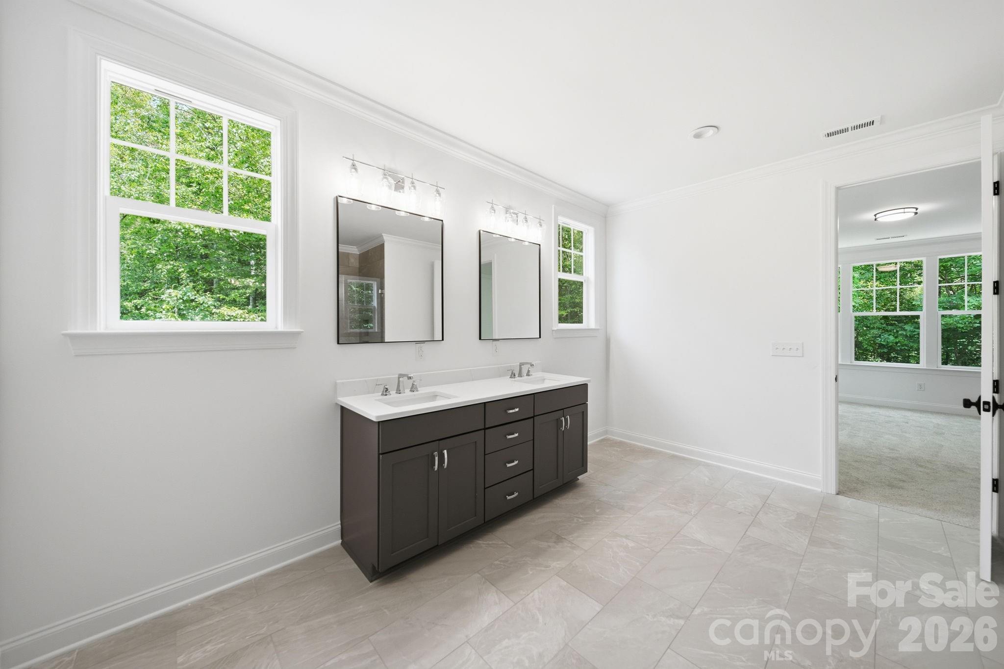 4024 Red Hill Way — Denver