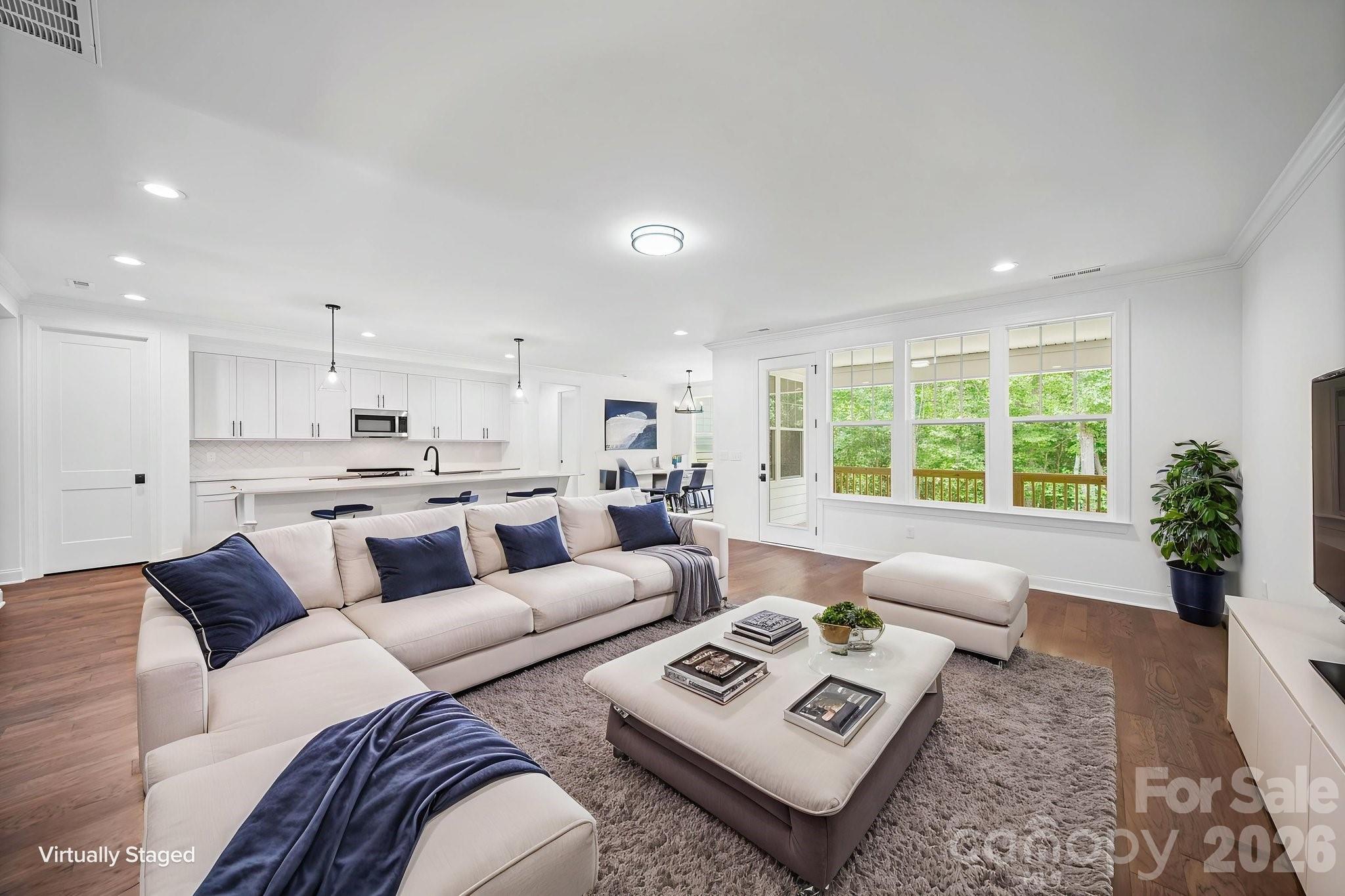 4024 Red Hill Way — Denver