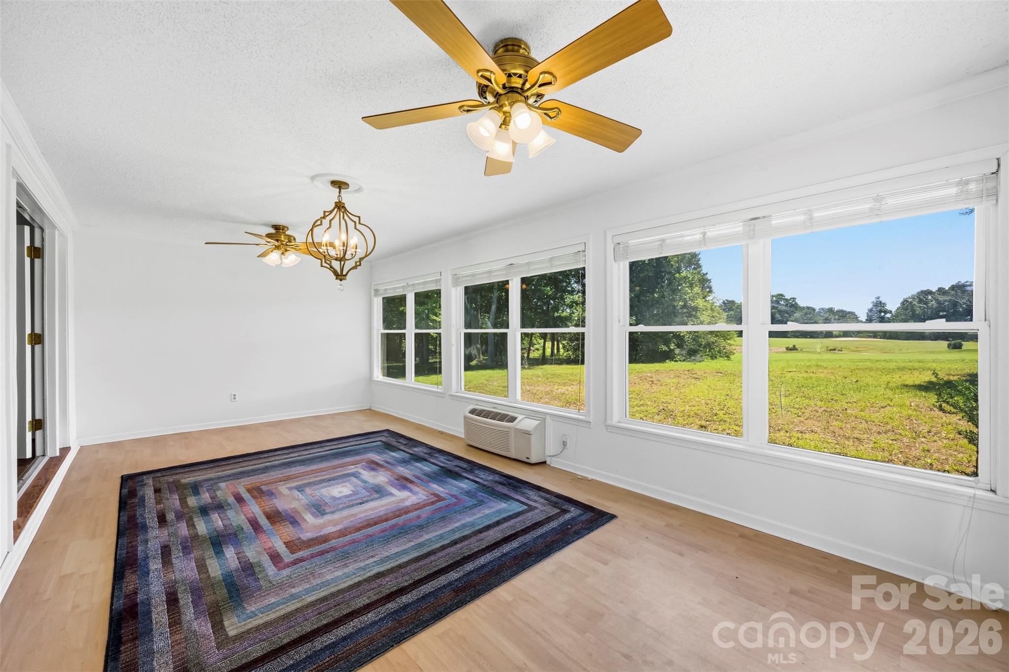 3447 Lake Shore Road S — Denver