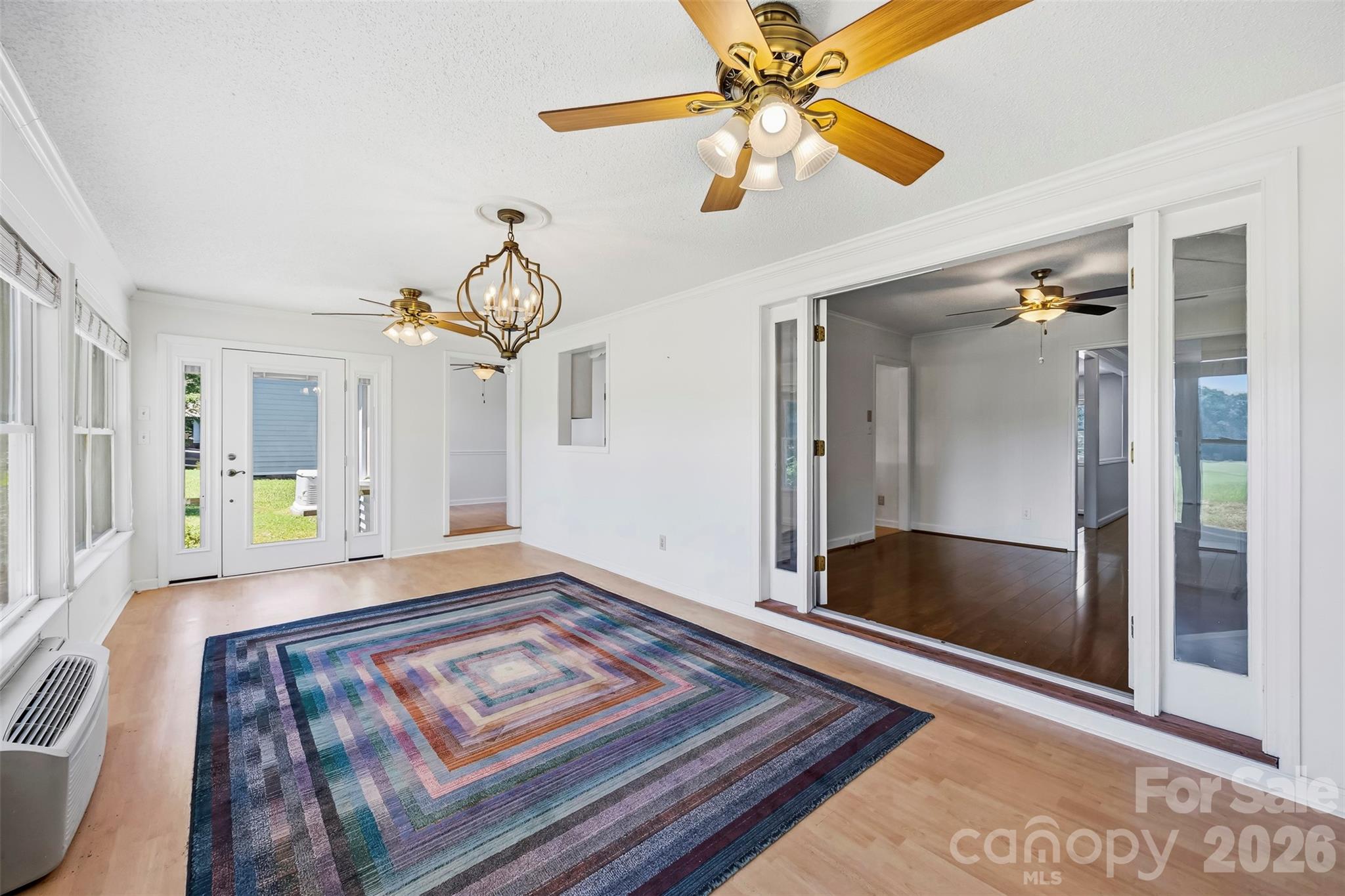 3447 Lake Shore Road S — Denver
