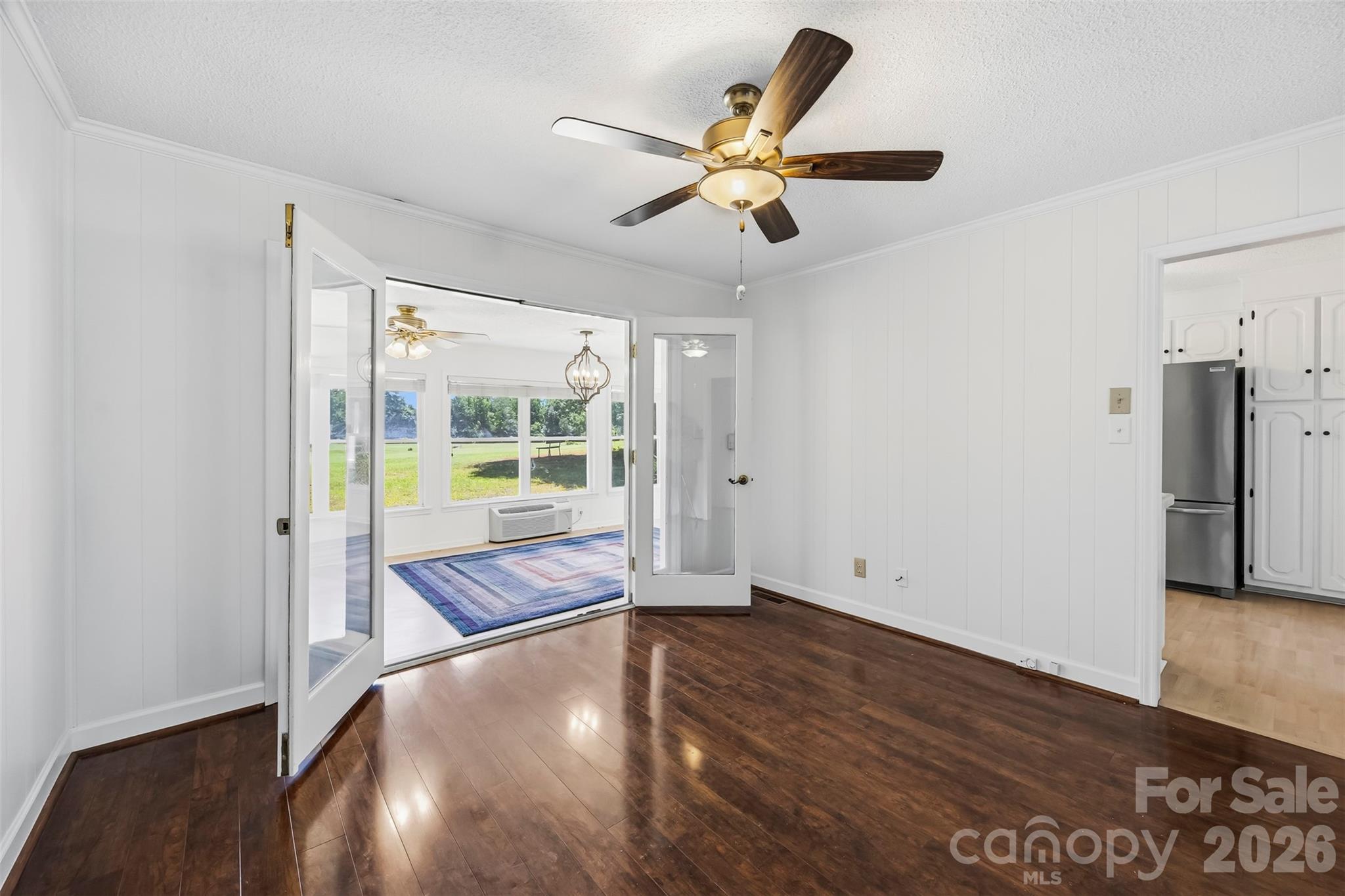 3447 Lake Shore Road S — Denver
