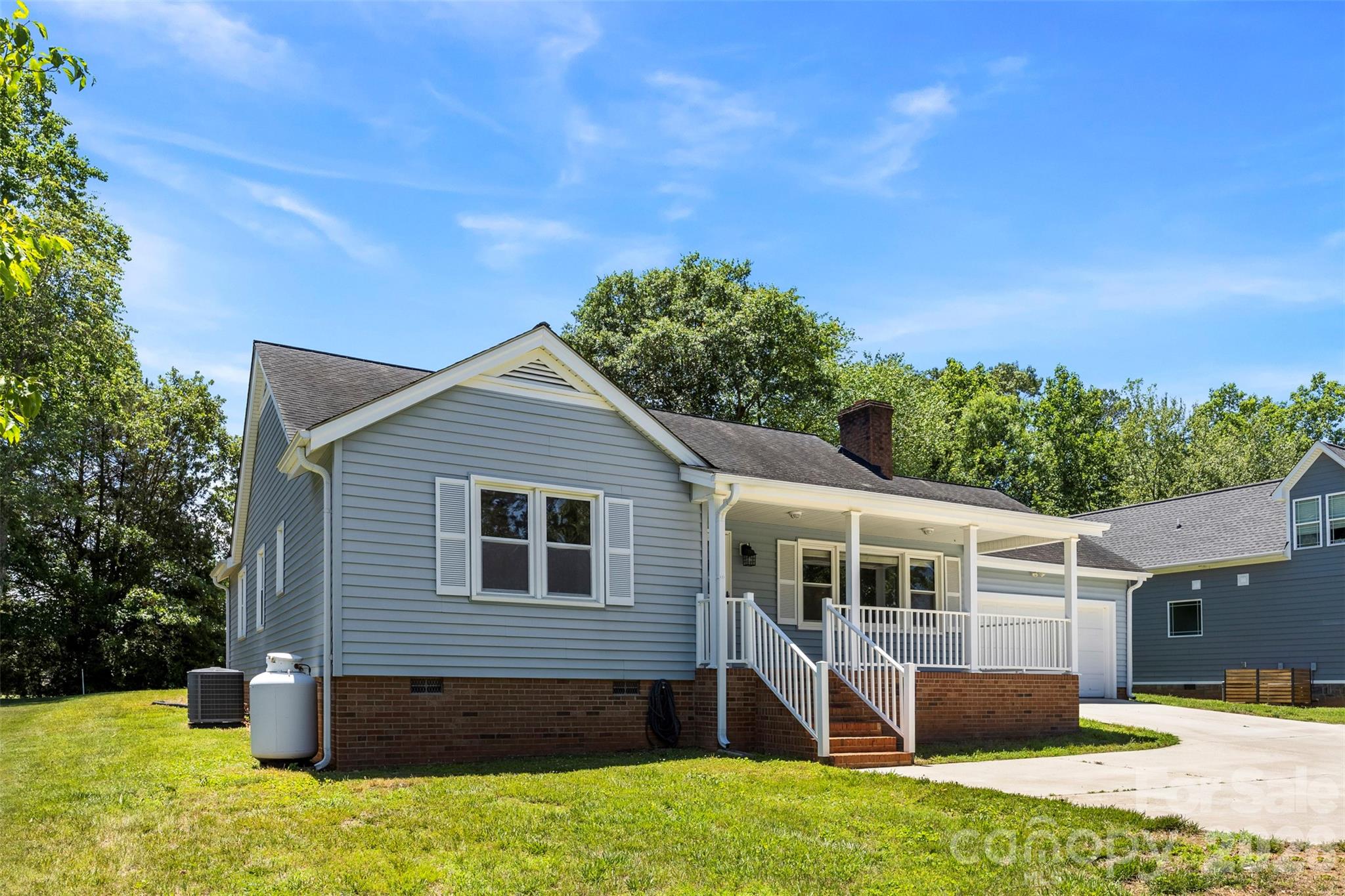 3447 Lake Shore Road S — Denver