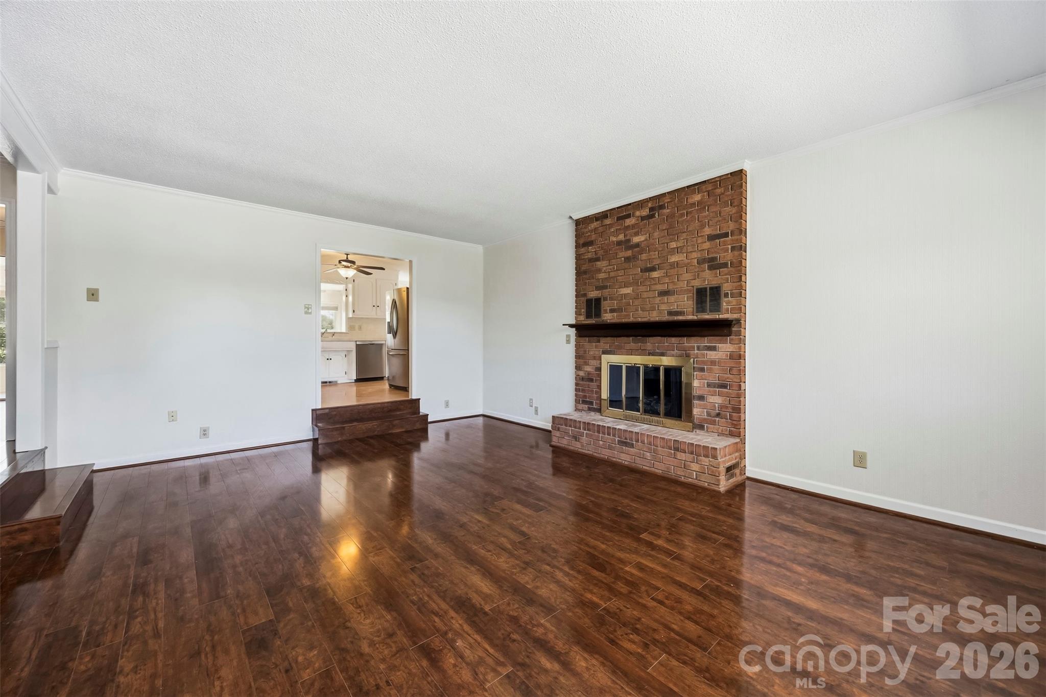 3447 Lake Shore Road S — Denver