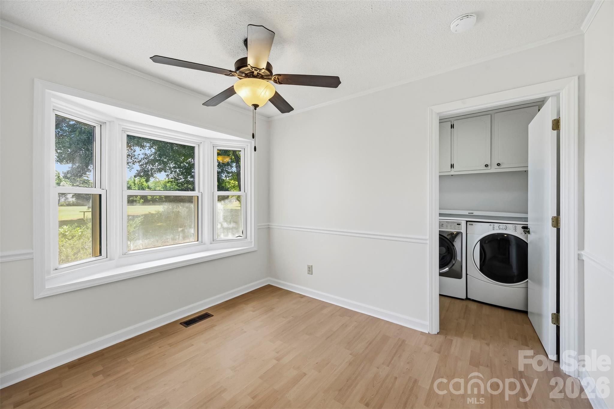 3447 Lake Shore Road S — Denver