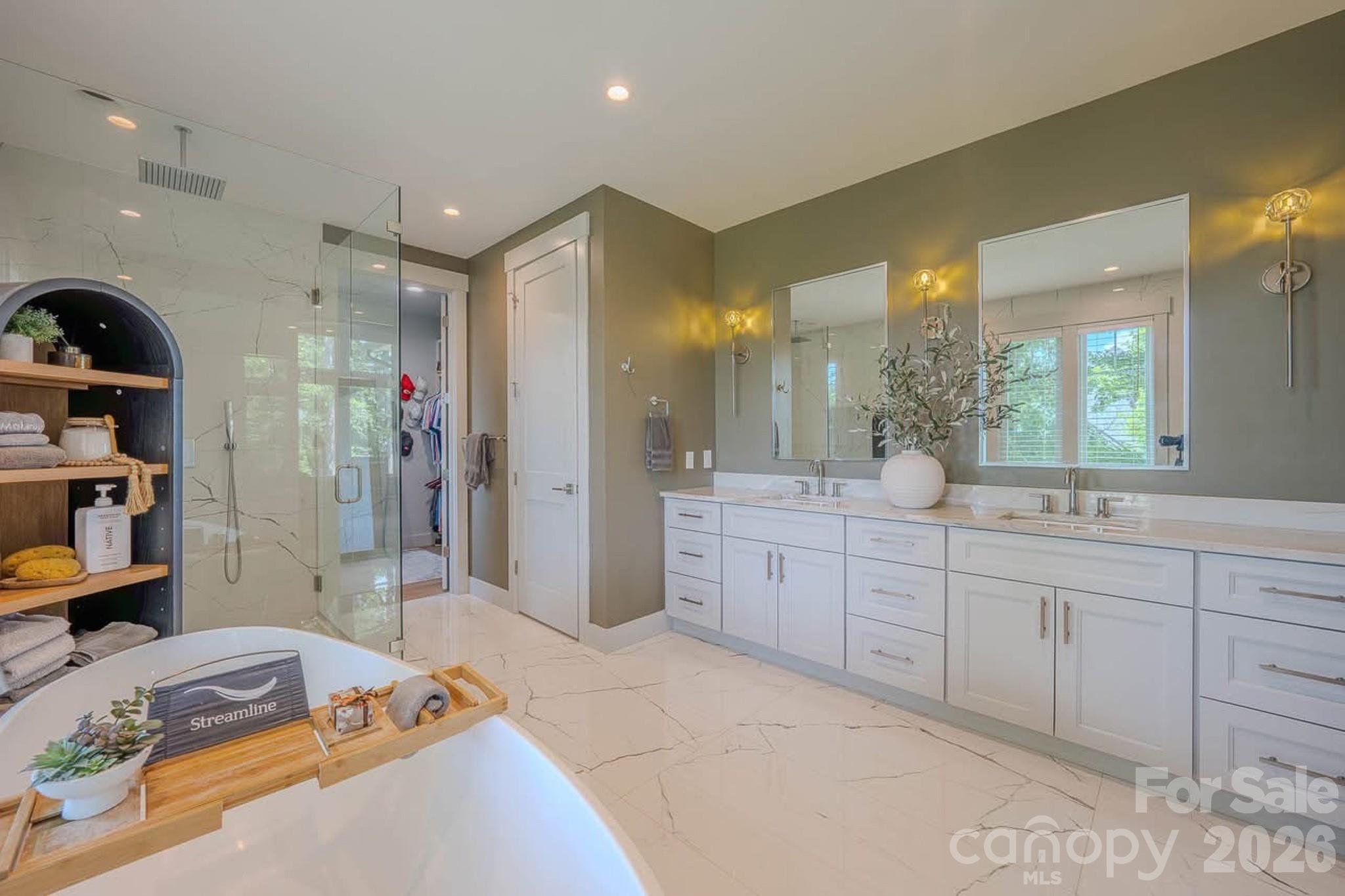 73 Angelina Lane — Mills River