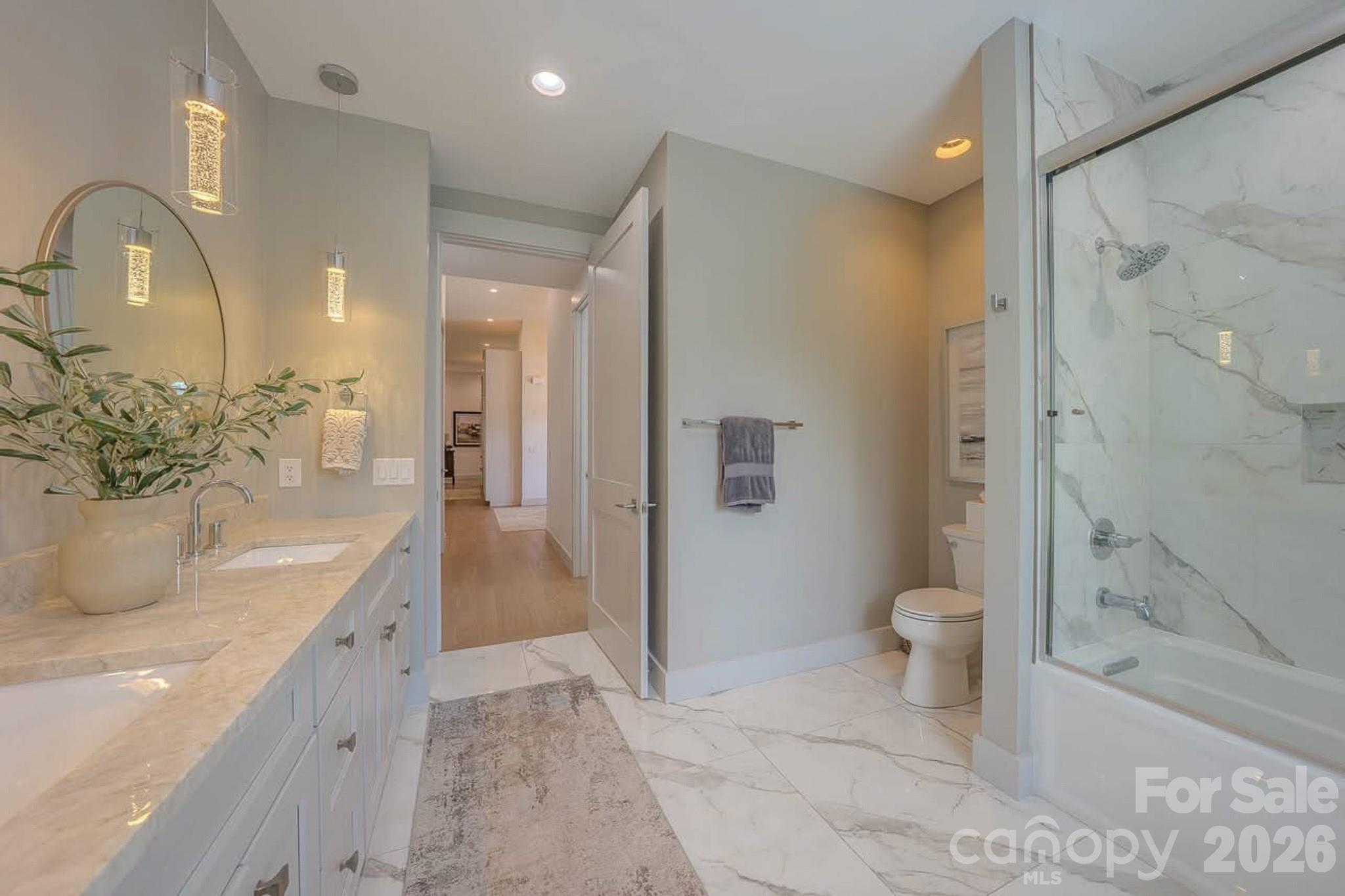 73 Angelina Lane — Mills River