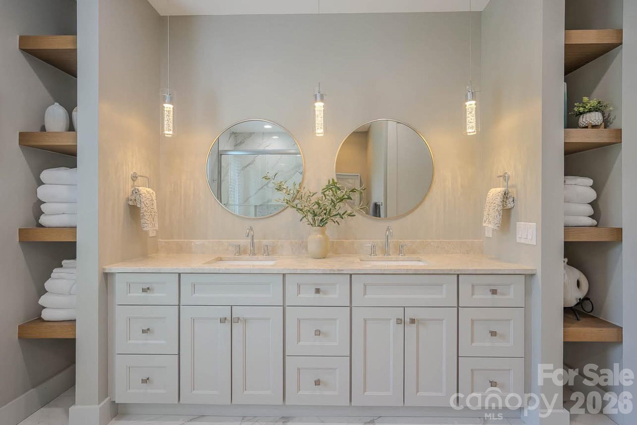 73 Angelina Lane — Mills River