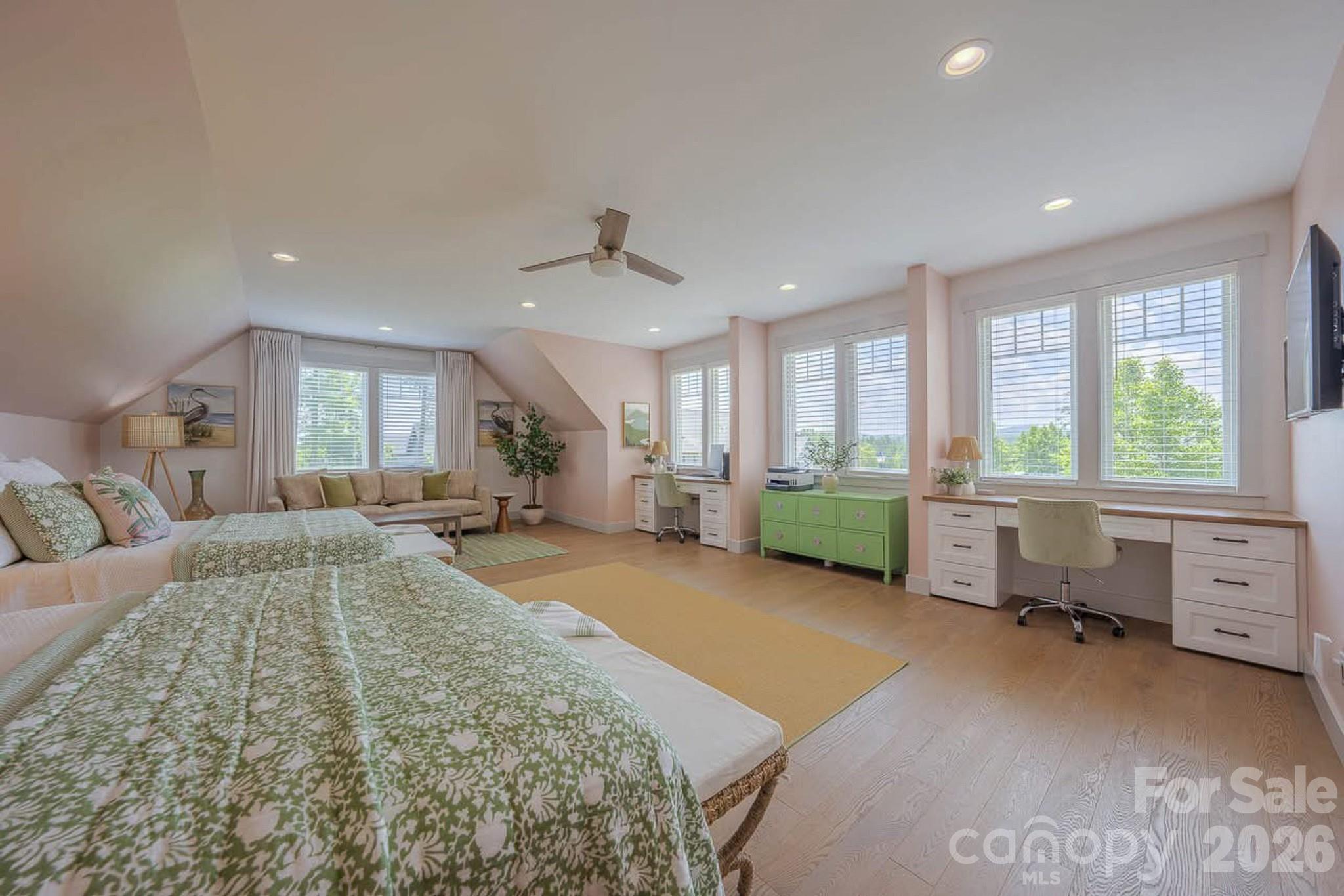 73 Angelina Lane — Mills River