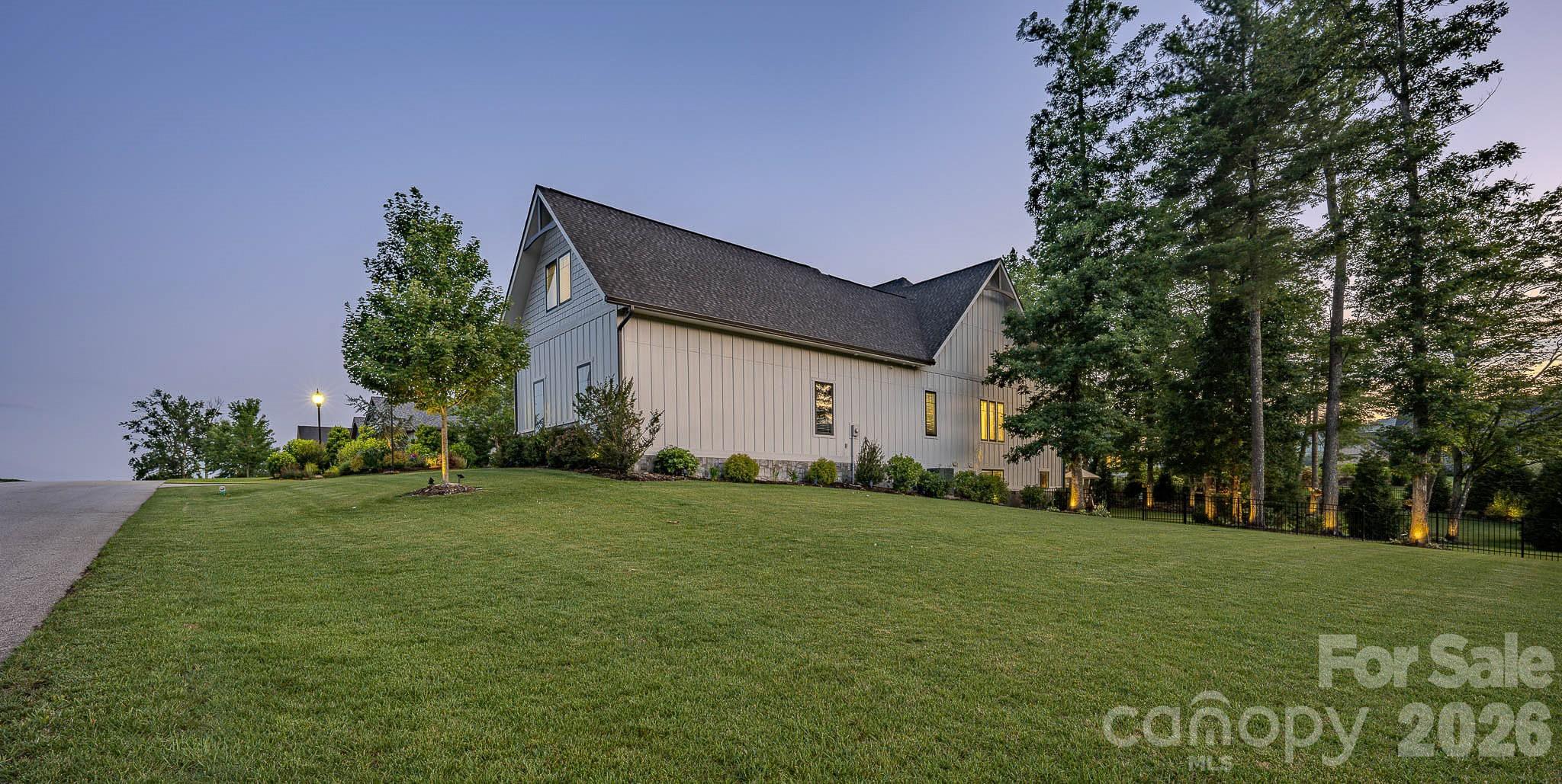 73 Angelina Lane — Mills River
