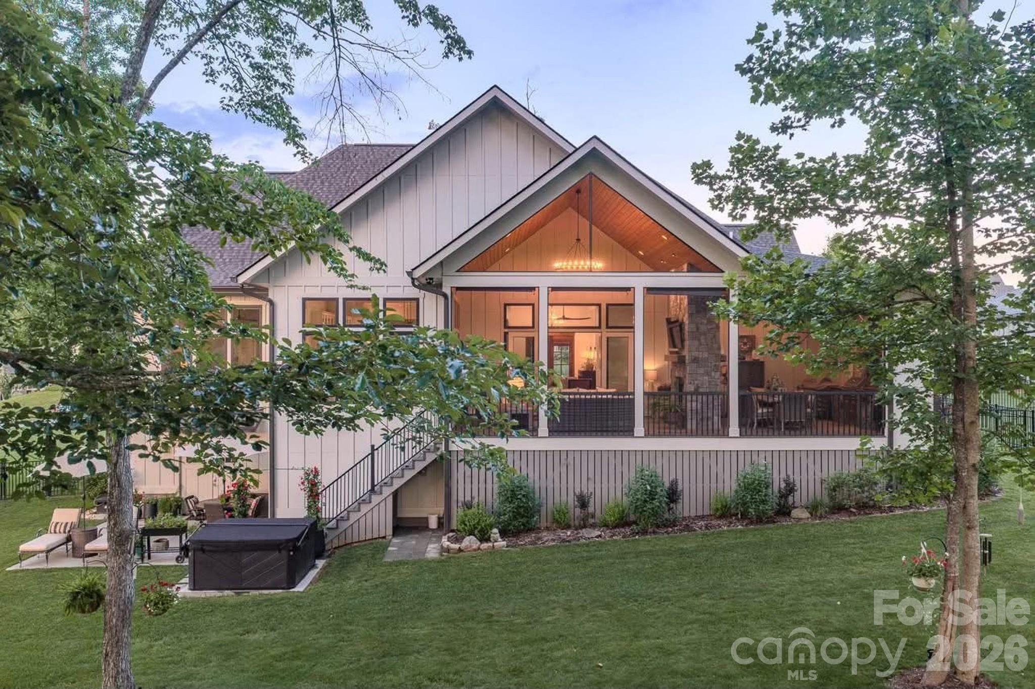 73 Angelina Lane — Mills River