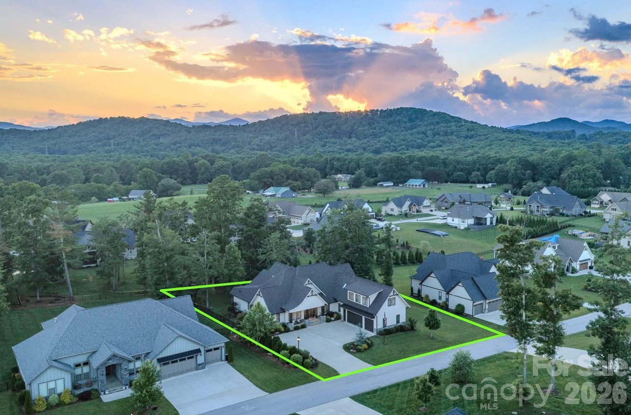 73 Angelina Lane — Mills River