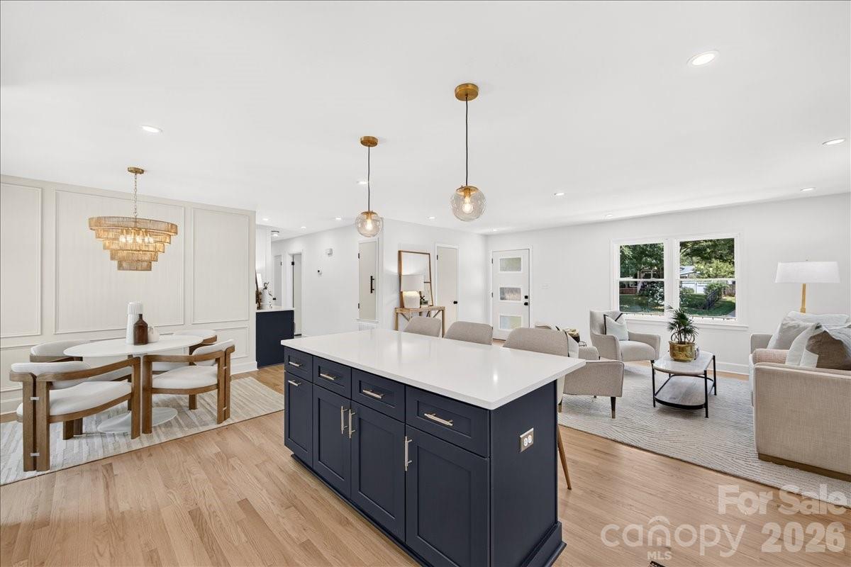 1924 Bentley Place — Charlotte