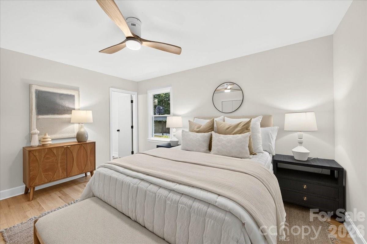 1924 Bentley Place — Charlotte