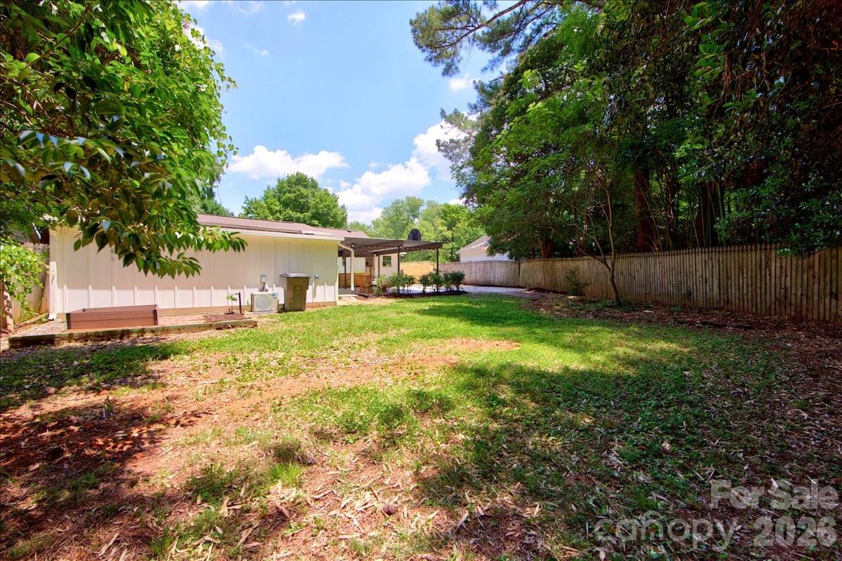 1924 Bentley Place — Charlotte