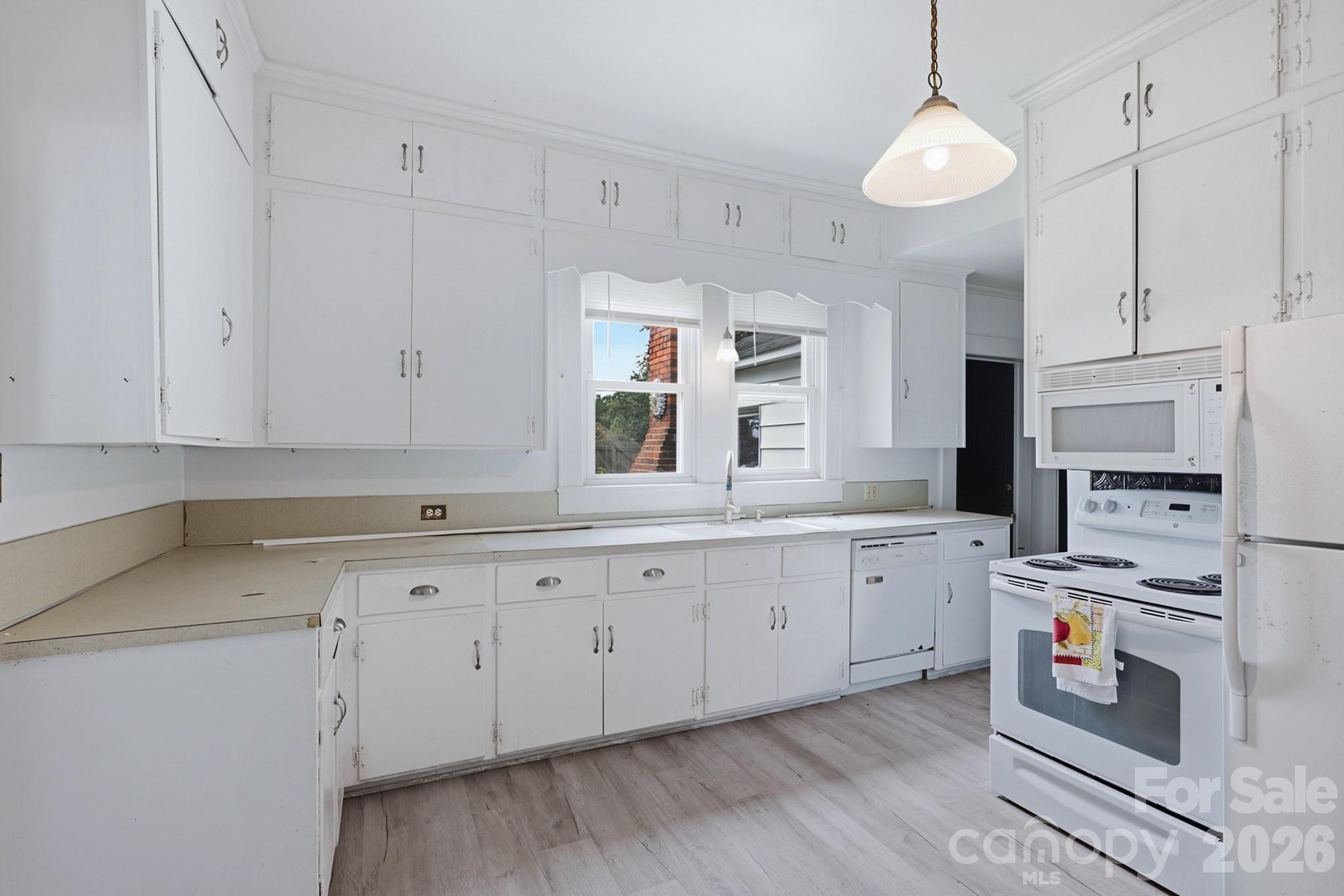 315 W Blakeney Street — Pageland