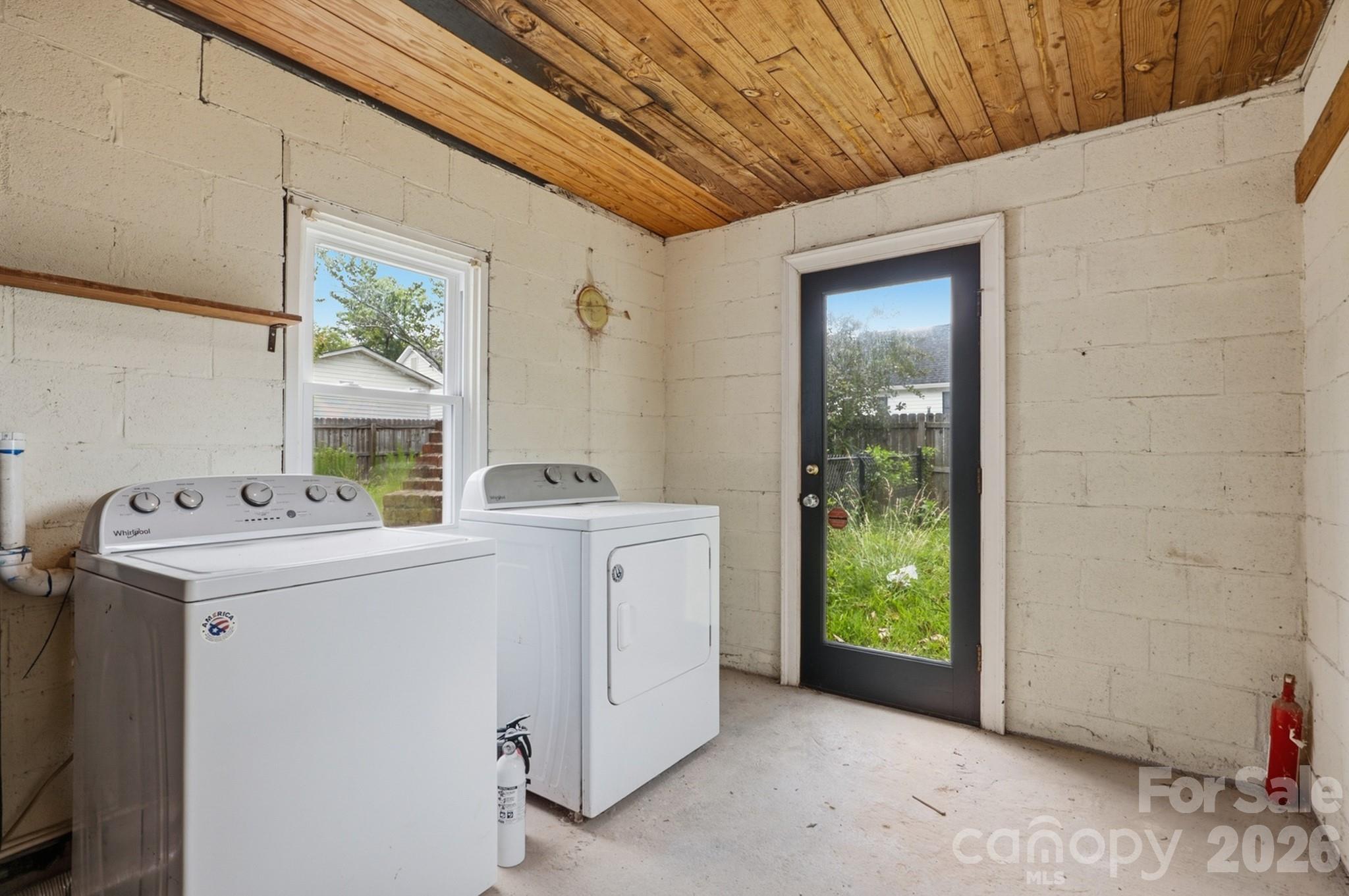 315 W Blakeney Street — Pageland