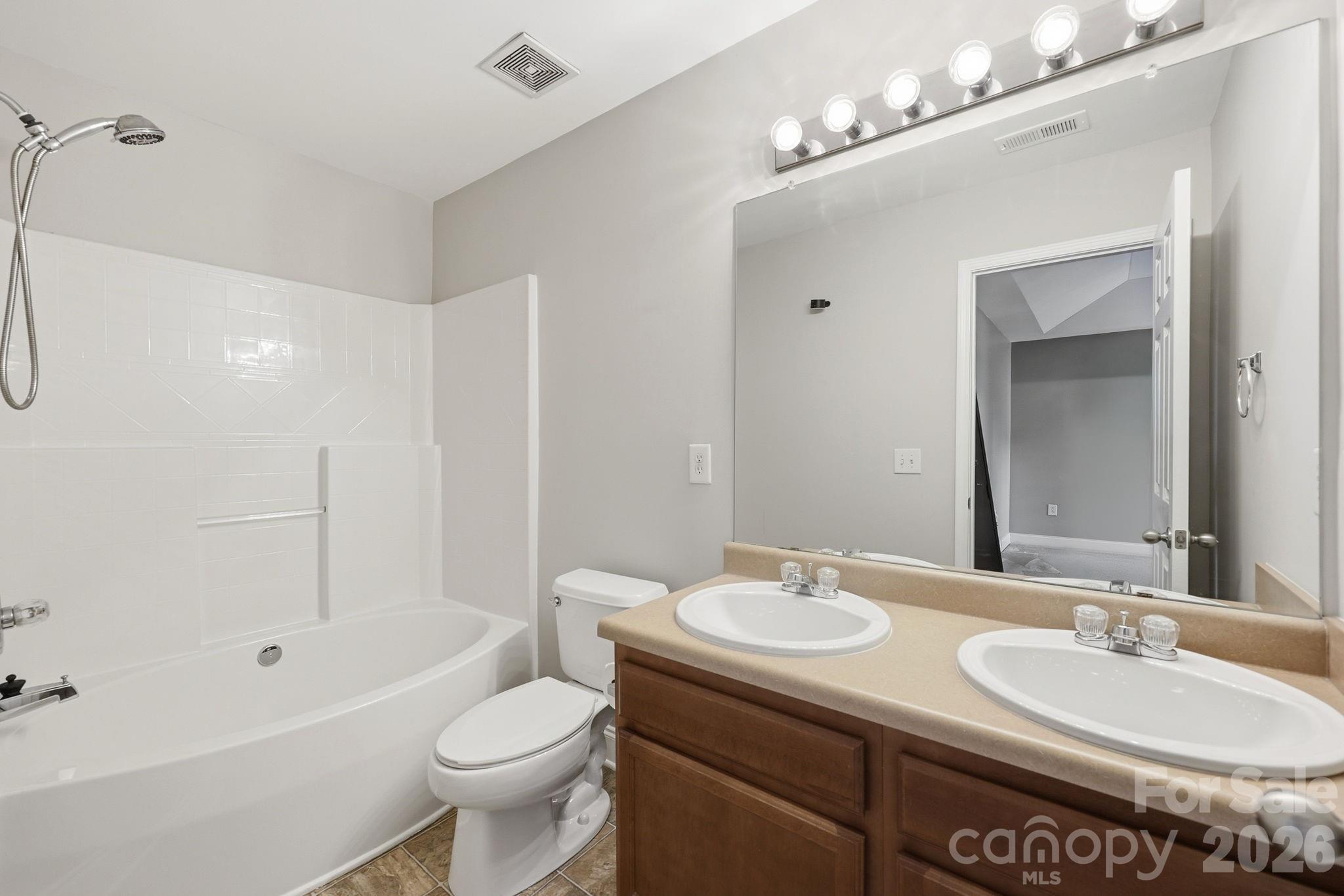 6207 Blue Ash Lane — Charlotte