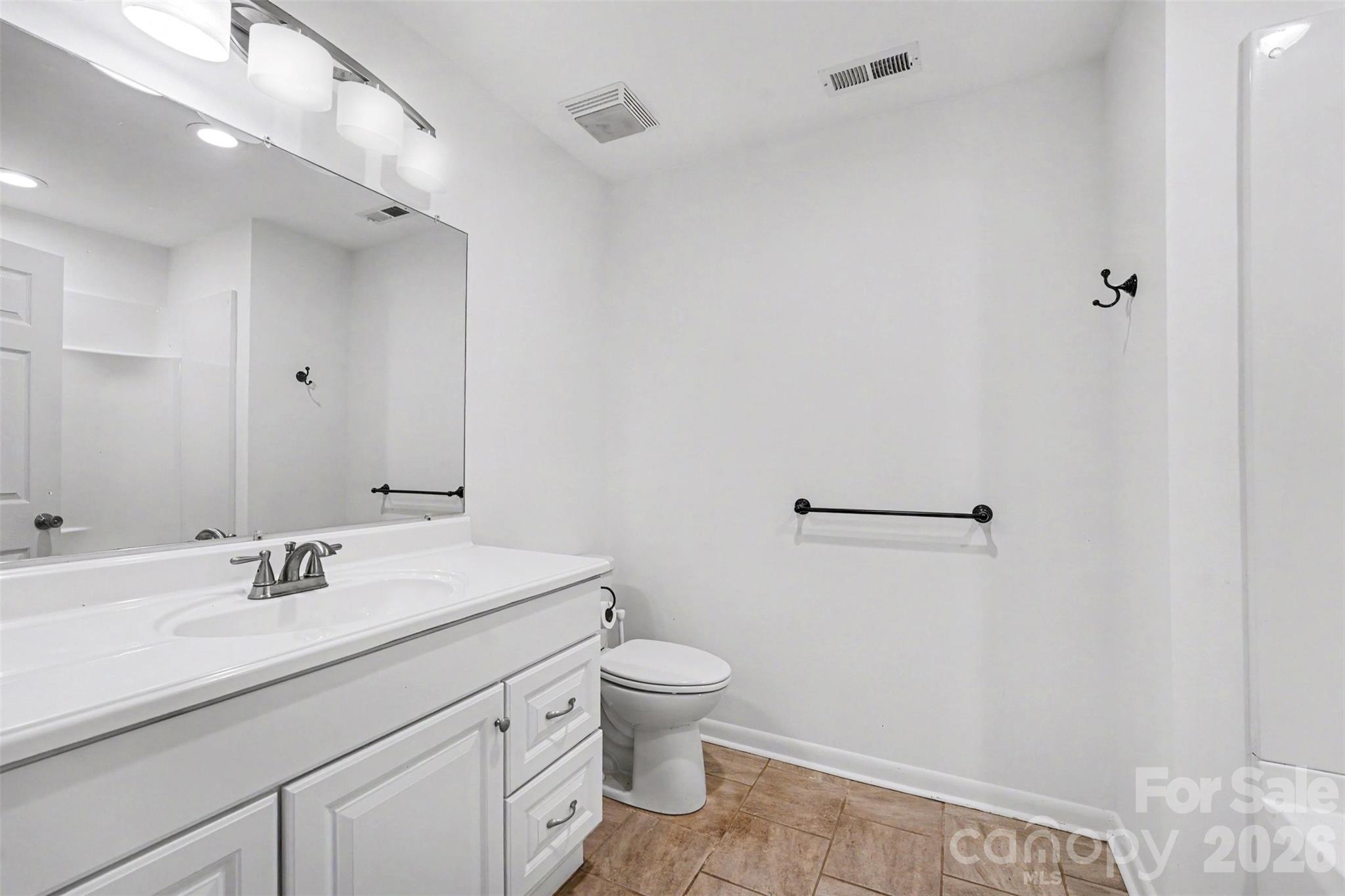 1003 W Sumter Street — Shelby