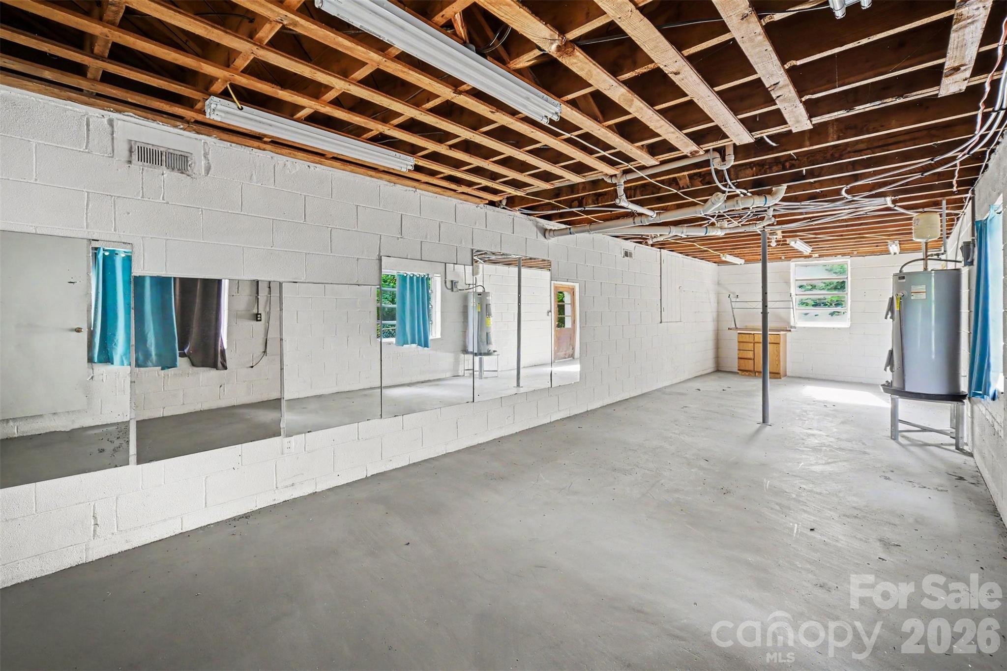 1003 W Sumter Street — Shelby