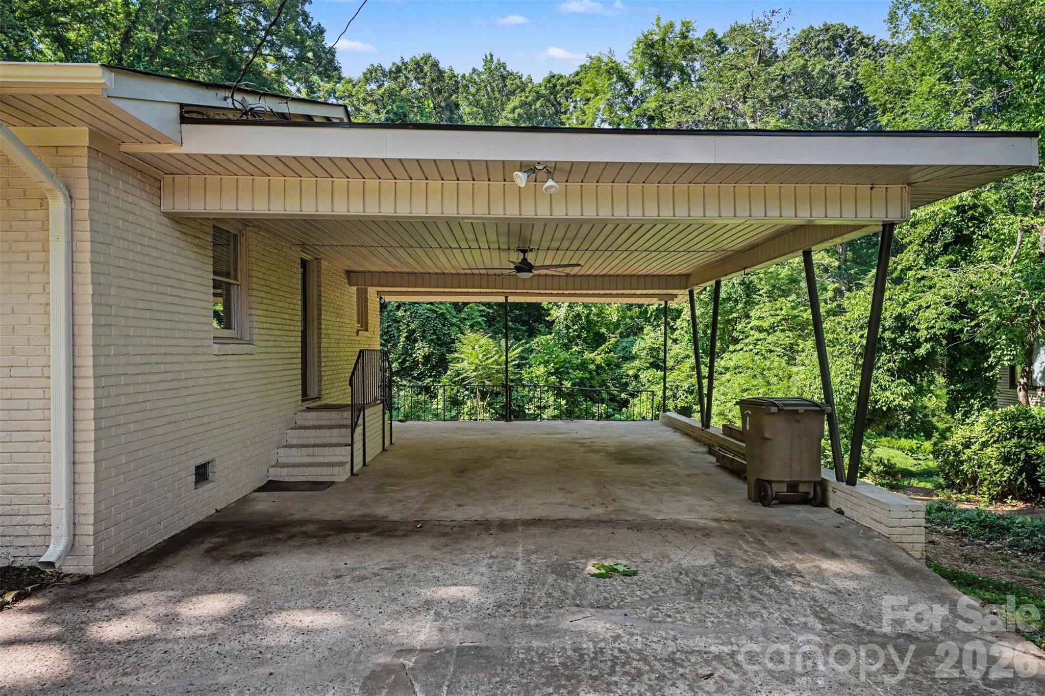 1003 W Sumter Street — Shelby