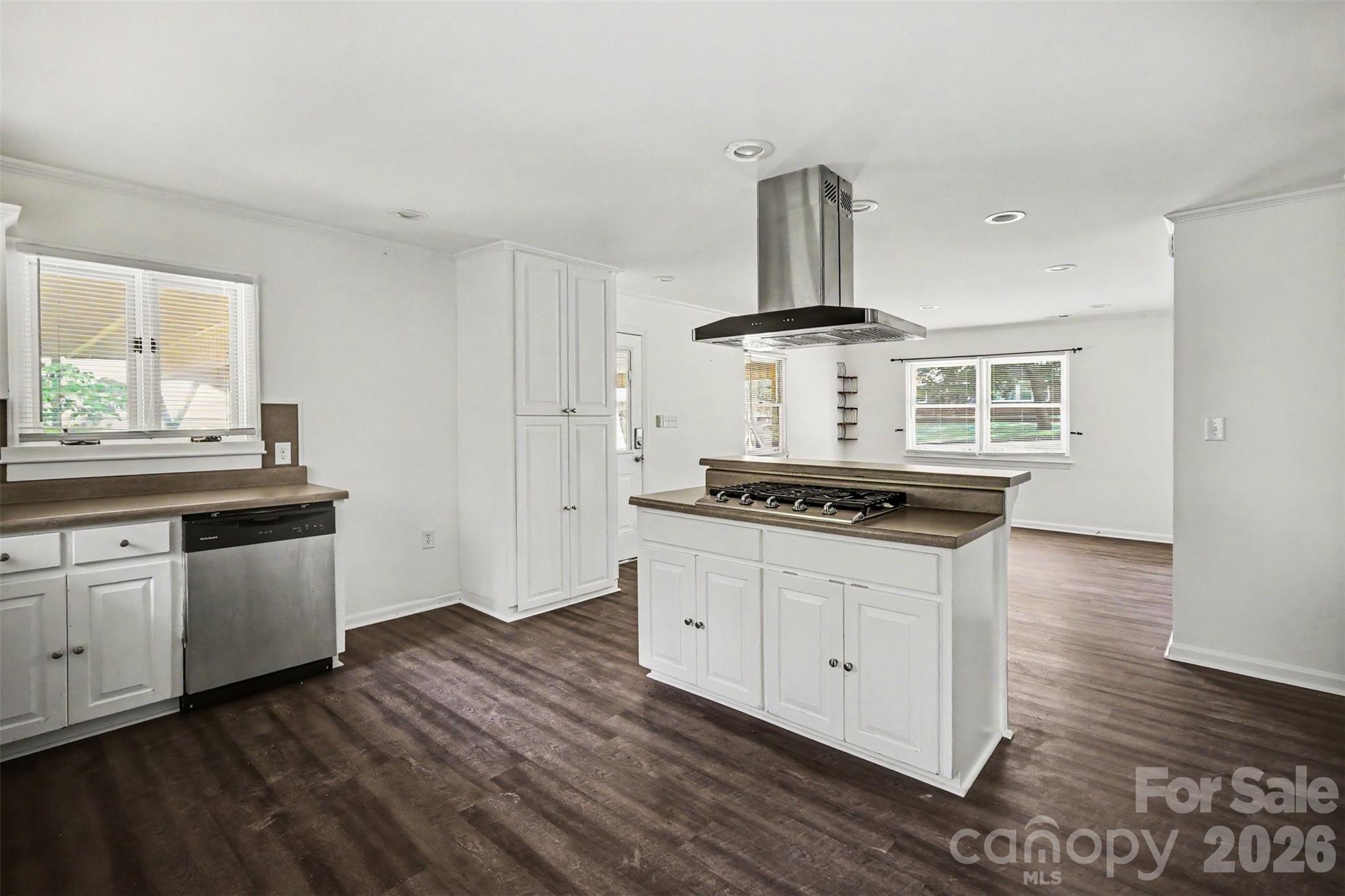 1003 W Sumter Street — Shelby