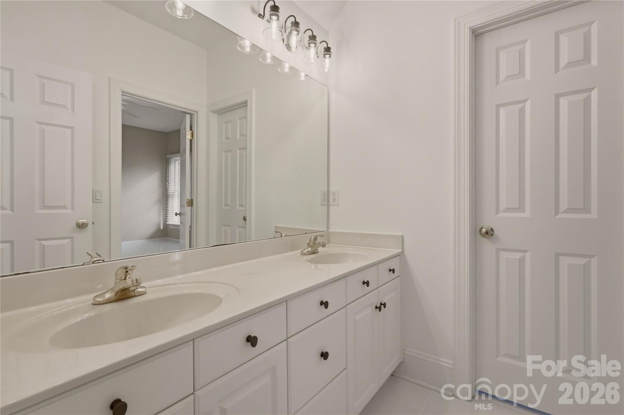 12414 Three Lakes Drive — Charlotte