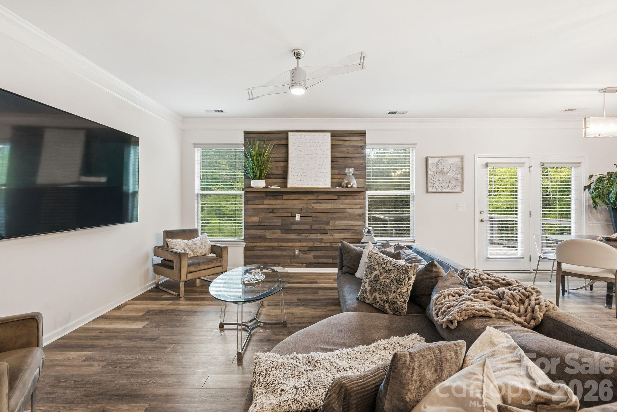 4870 Summerside Drive — Clover