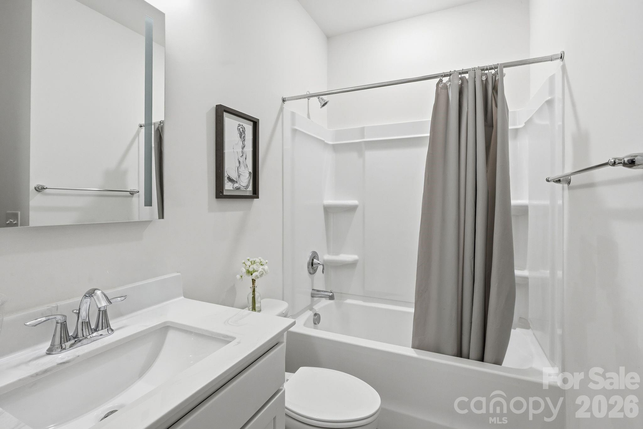 4870 Summerside Drive — Clover