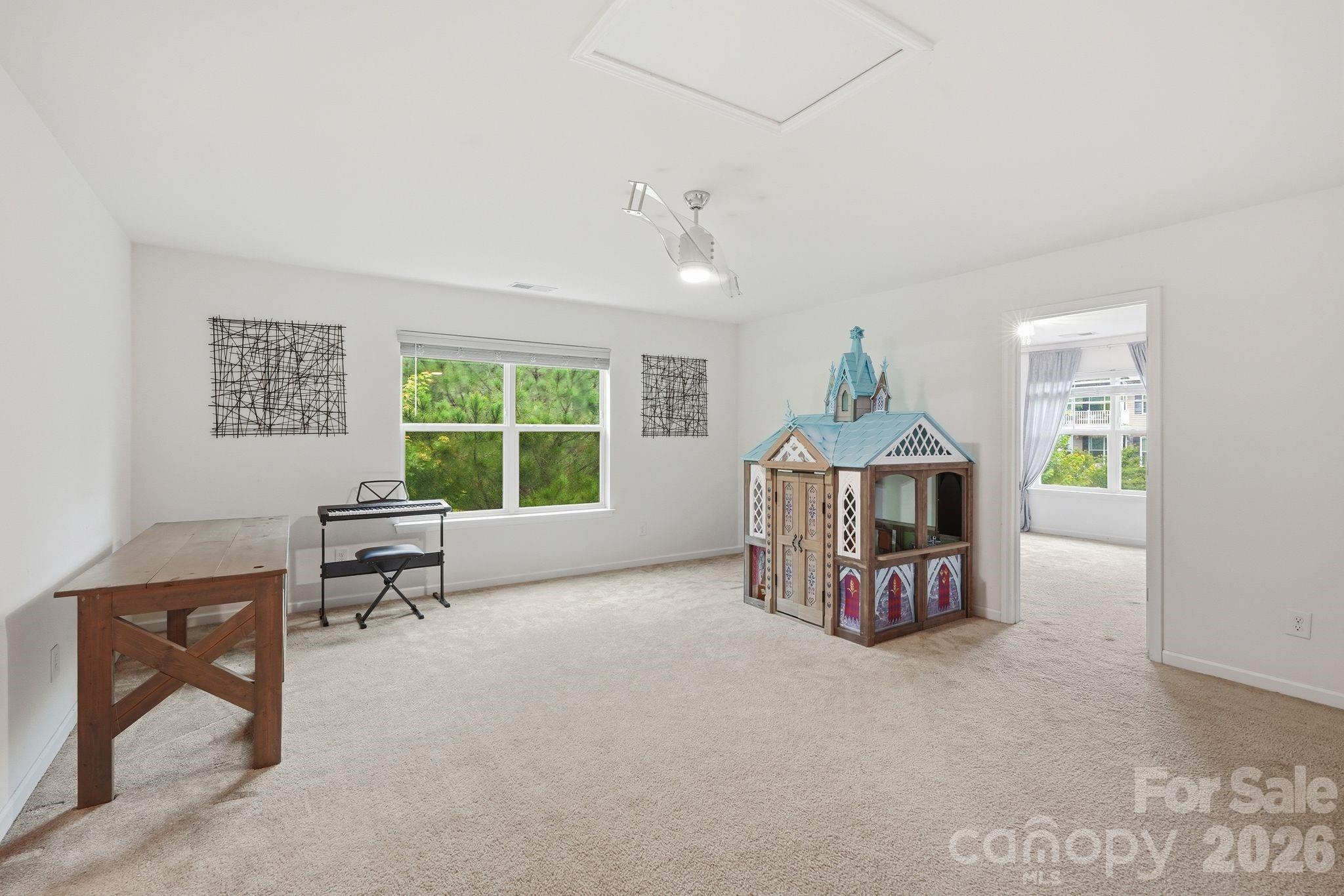 4870 Summerside Drive — Clover