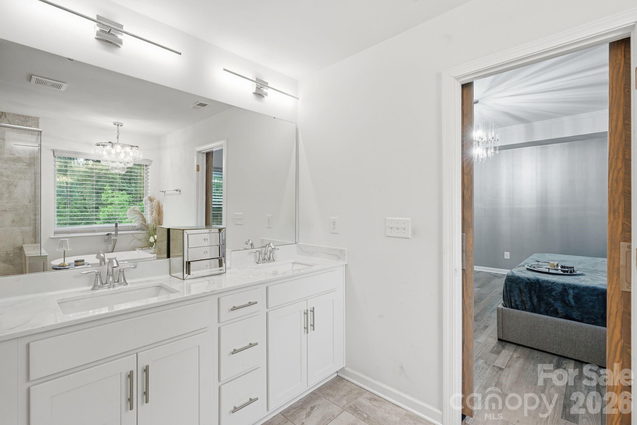 4870 Summerside Drive — Clover