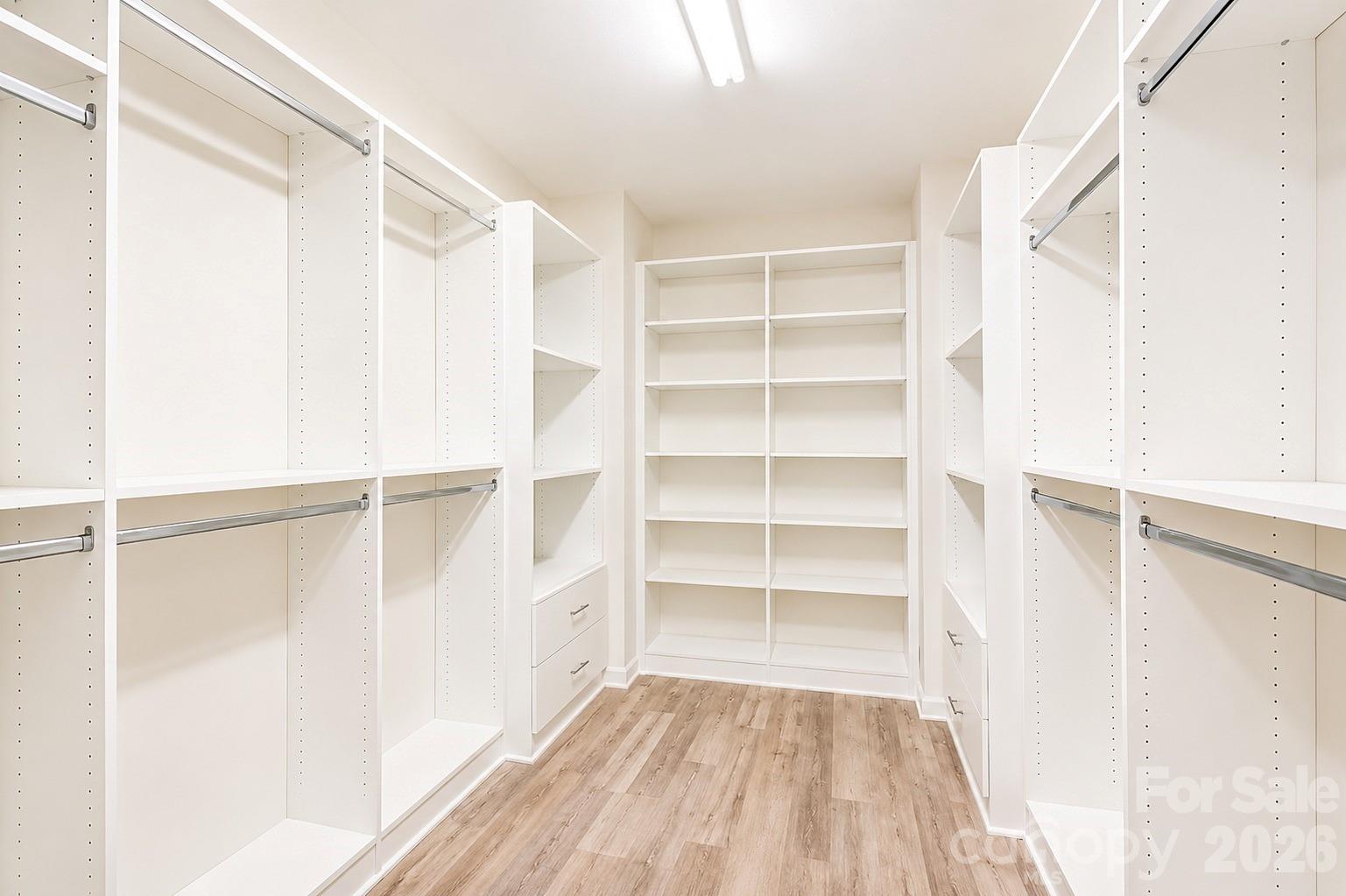 4870 Summerside Drive — Clover