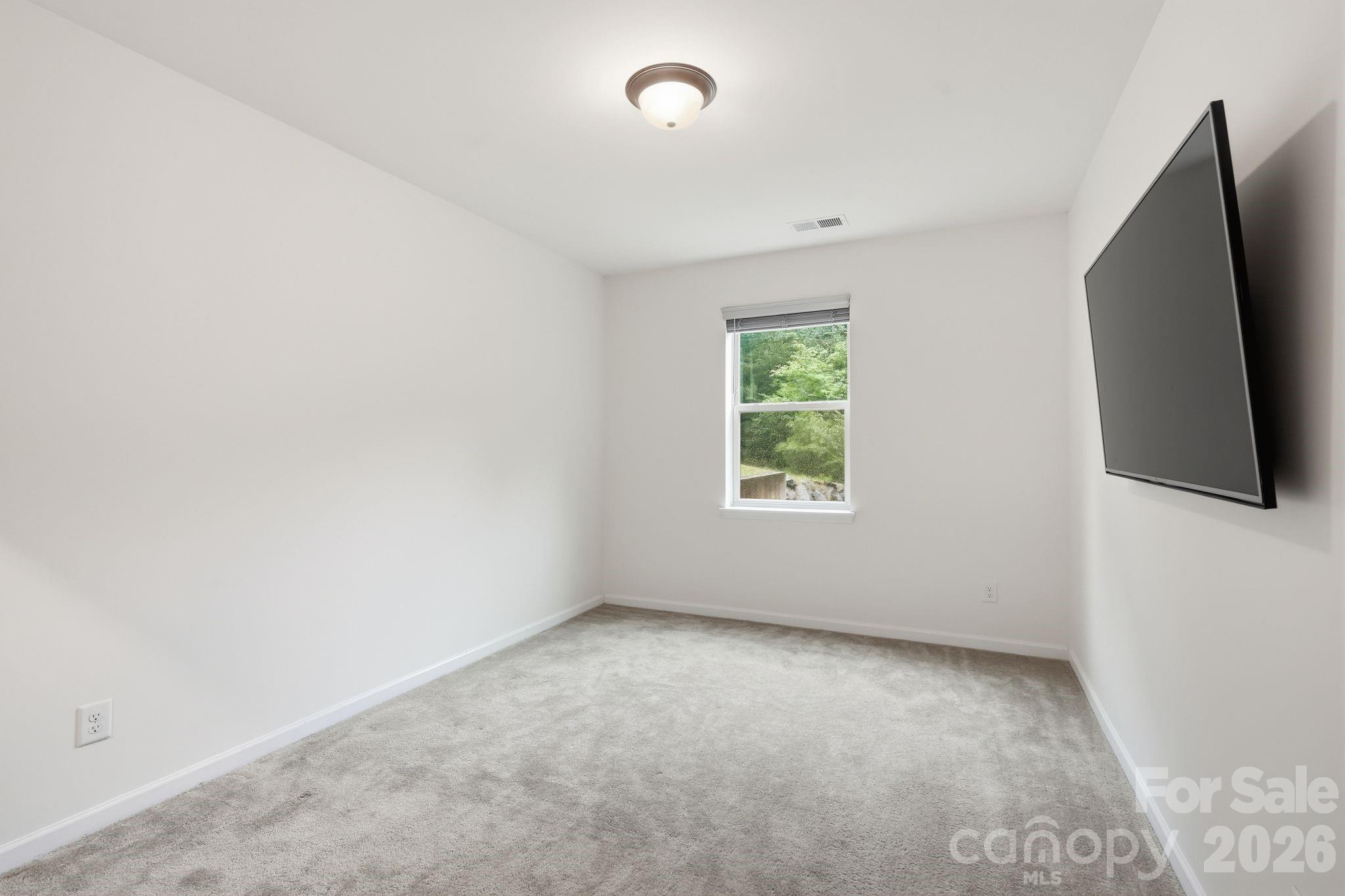 4870 Summerside Drive — Clover