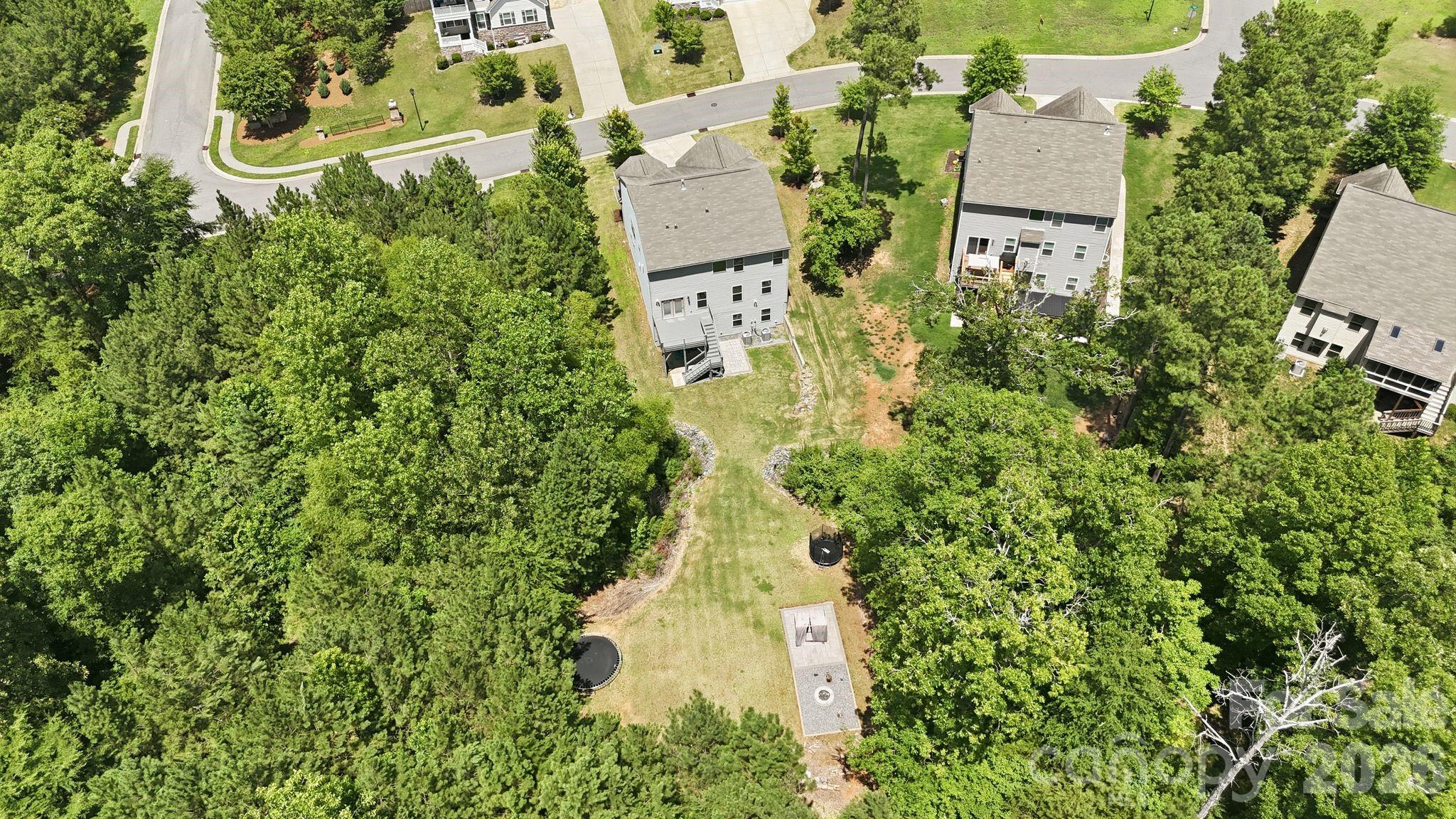 4870 Summerside Drive — Clover