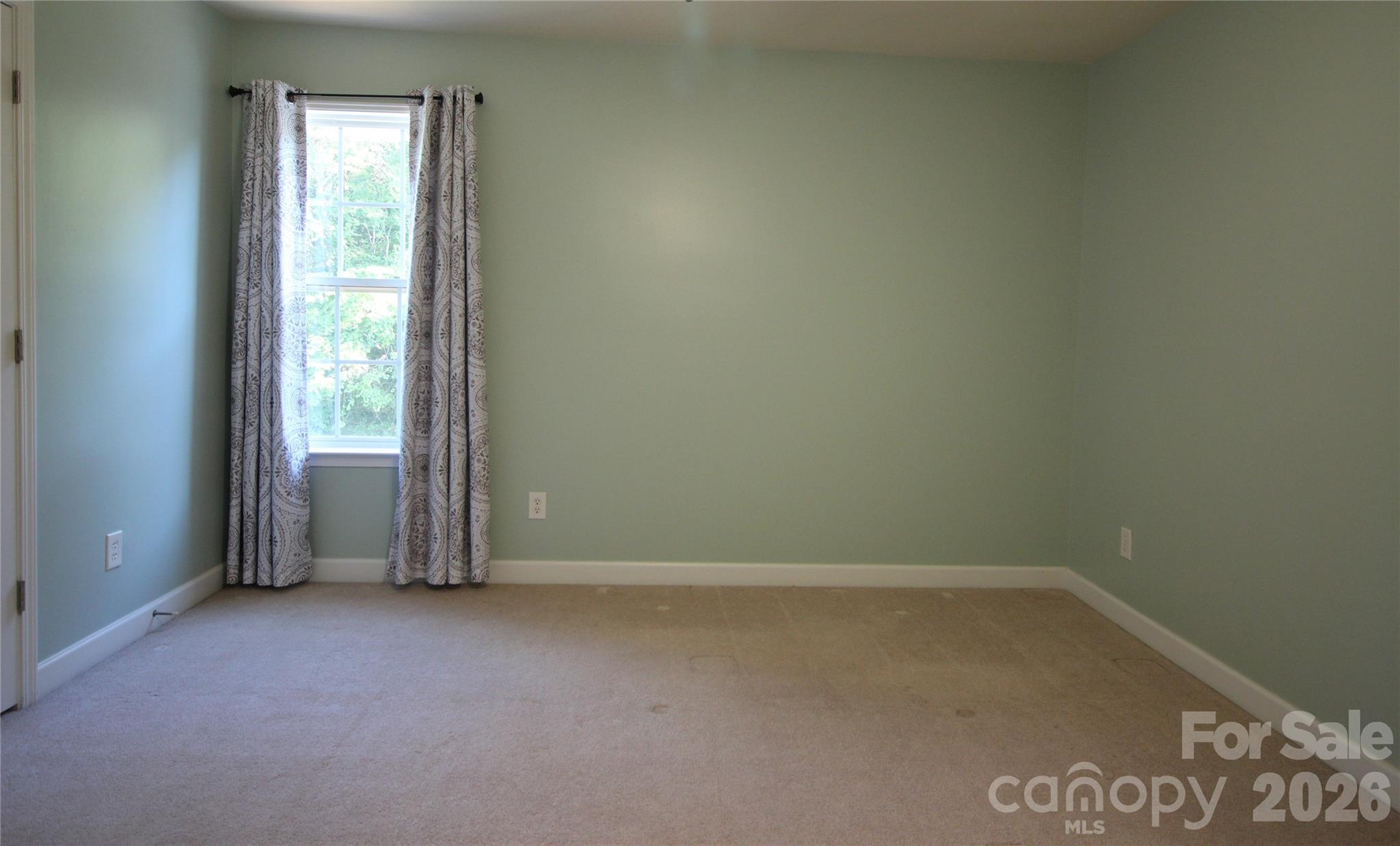 1034 Arrowhead Drive SE — Concord