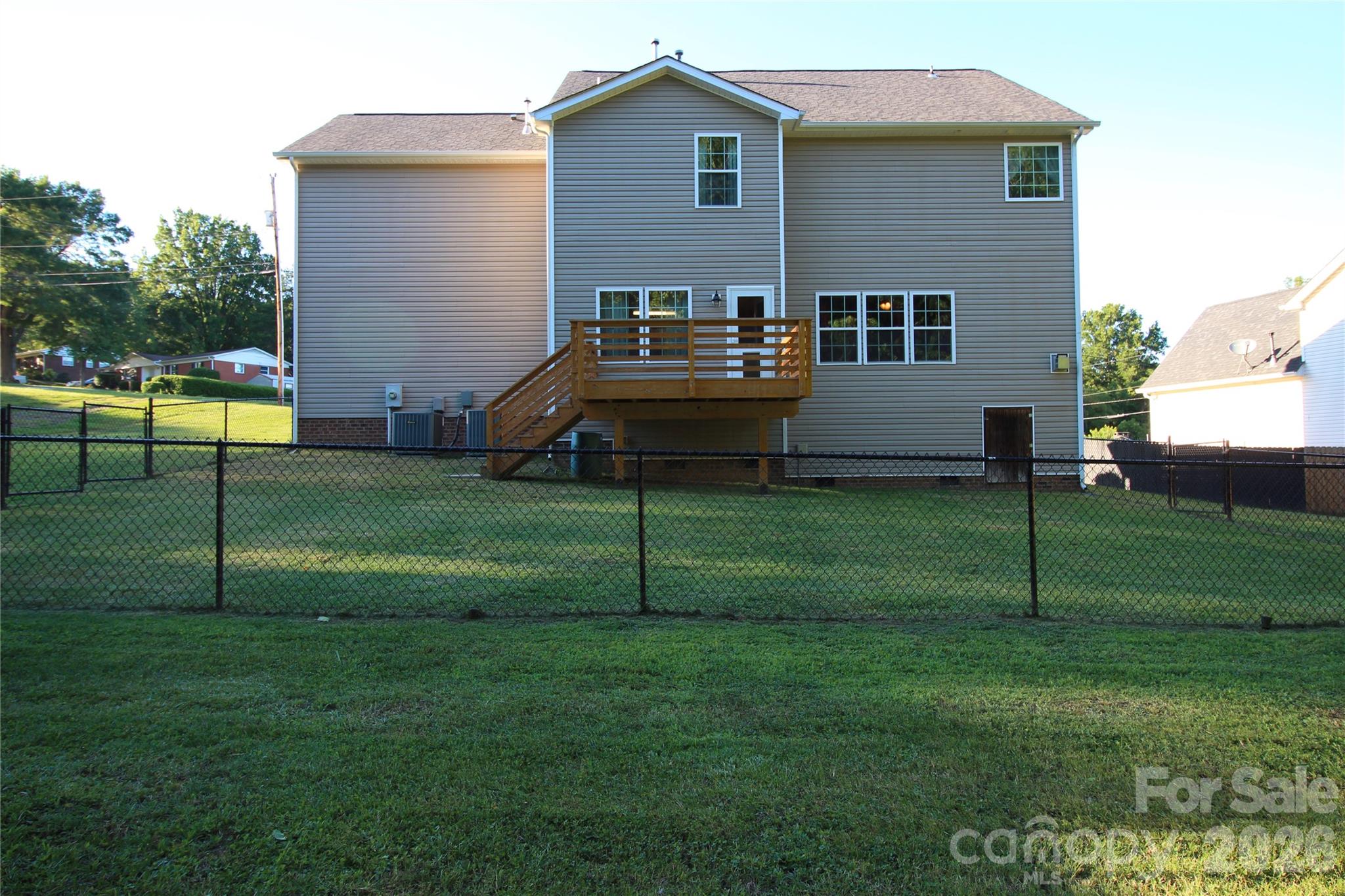 1034 Arrowhead Drive SE — Concord