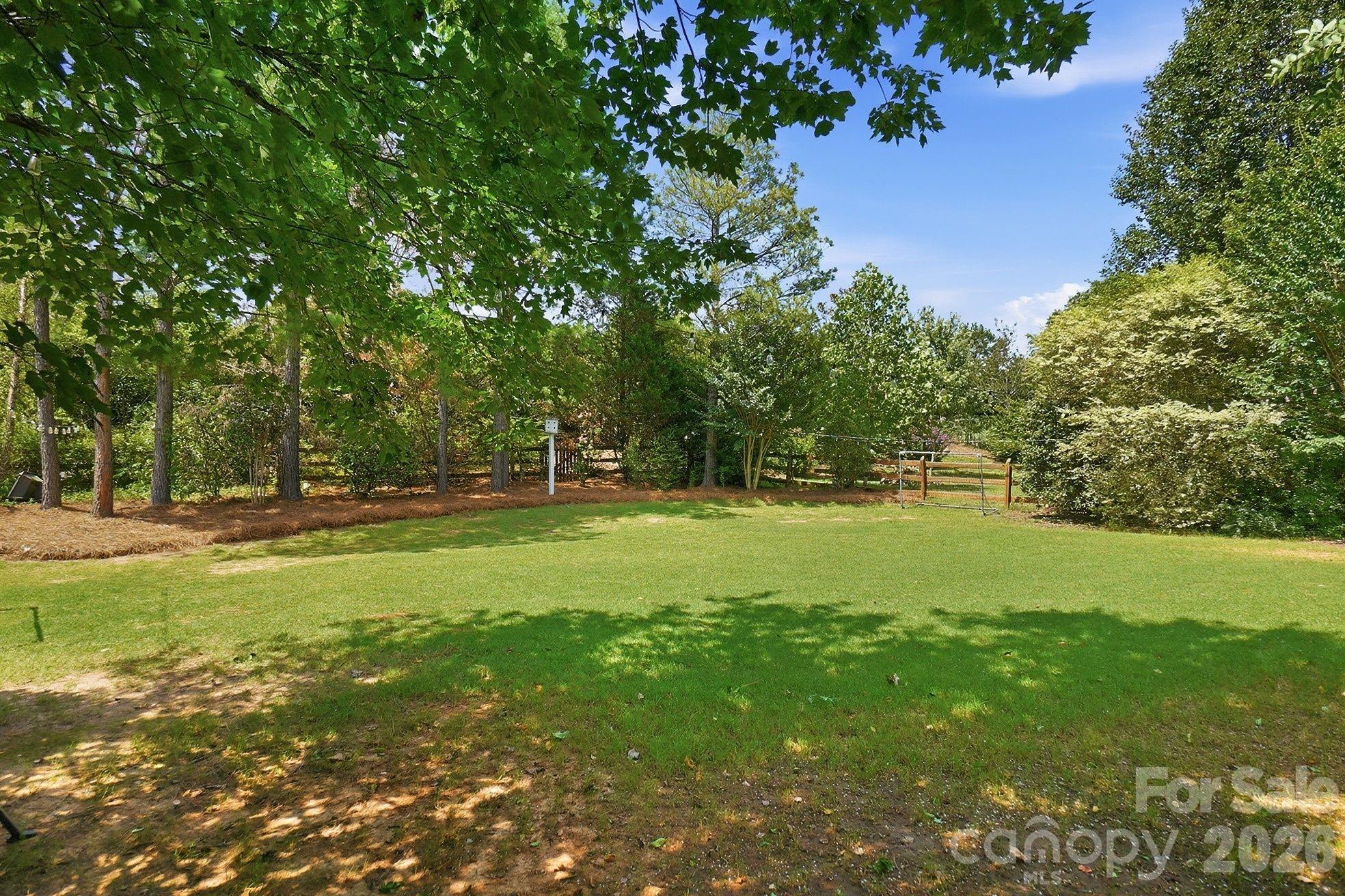 8120 Madrigal Court — Waxhaw