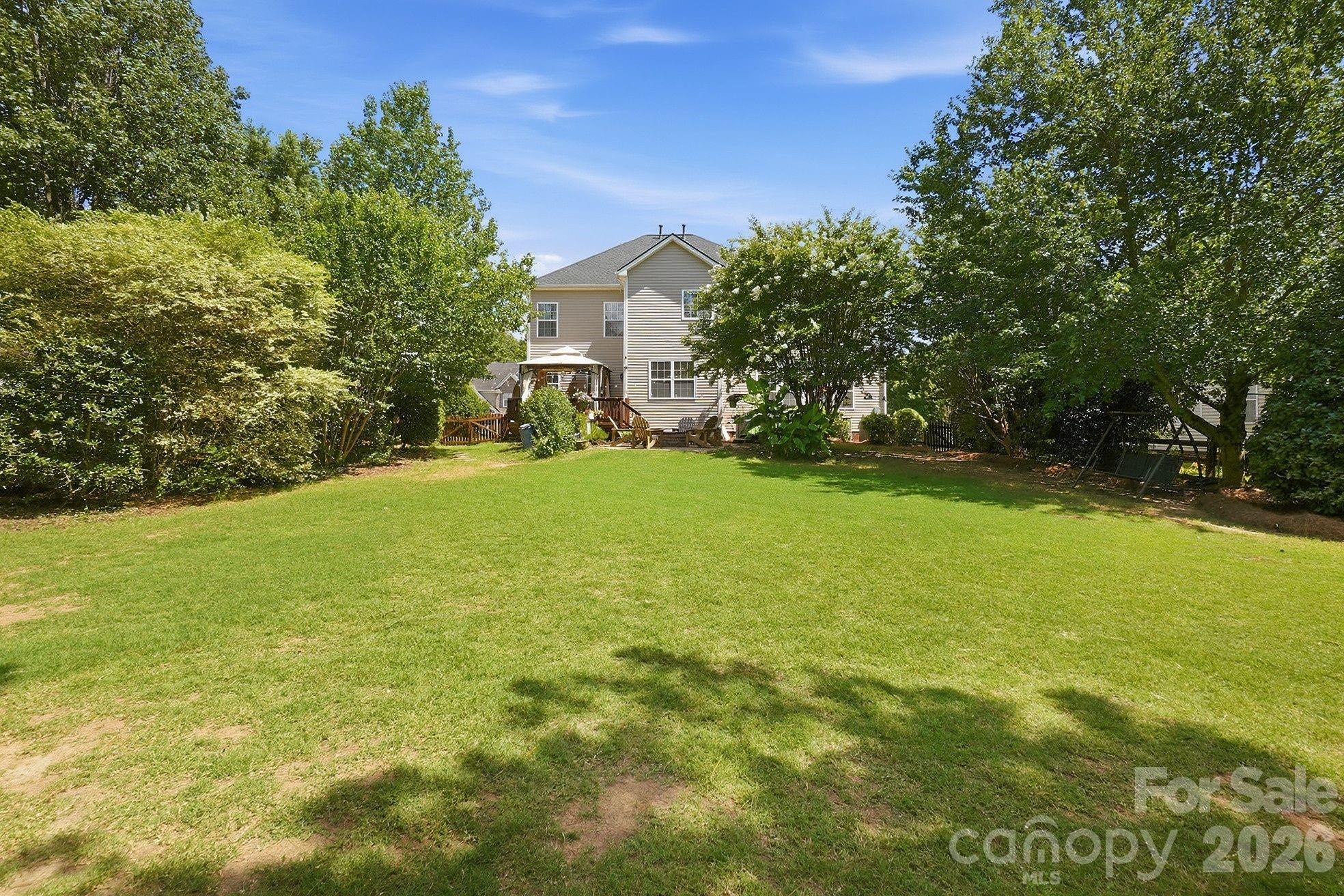 8120 Madrigal Court — Waxhaw